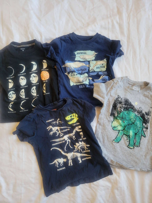 4 Shirts  - Black Moon, Blue Whales, Blue Dinos, Gray Triceratops - 3T, Kids 3T