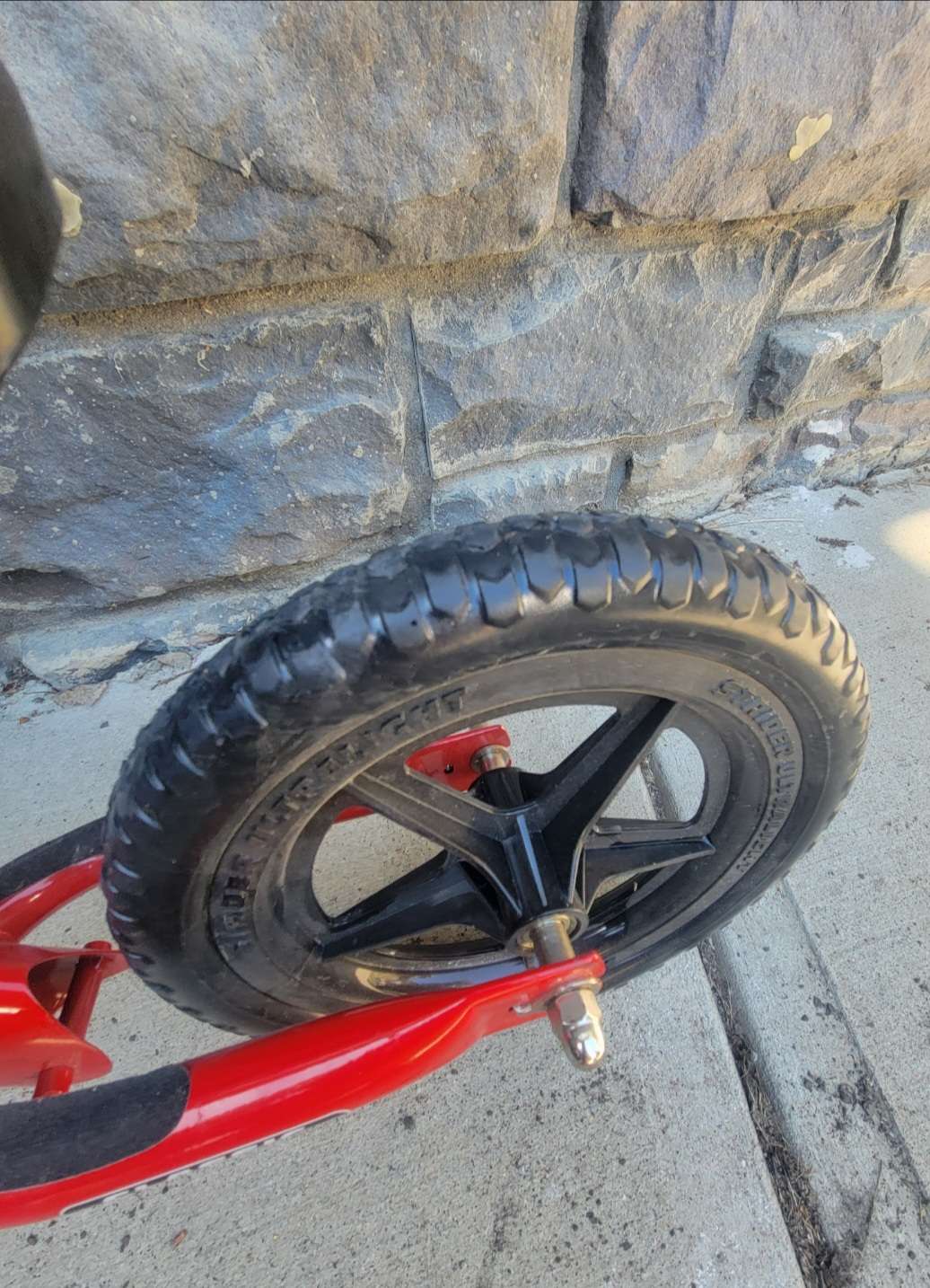 Strider Bike - Red (Excellent condition) msrp $180