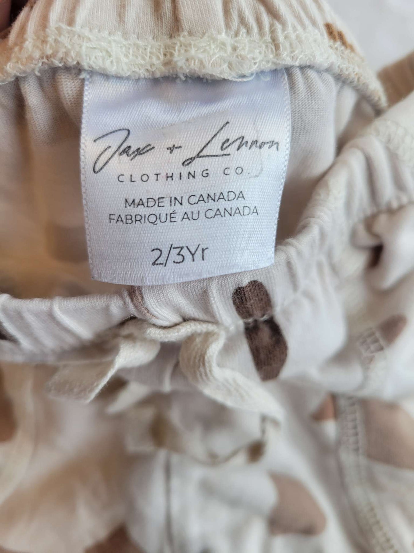 Jax Lennon Shorts - Beige with "Pebbles" - size 2/3 - Small Shop, Kids 2T