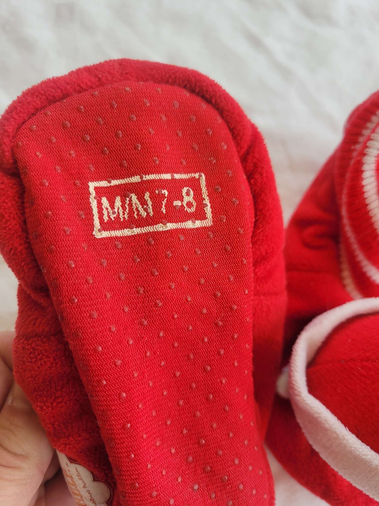 Elf on the shelf Slippers - Size M - Size 7/8c, Shoes 7 (Walkers:12-24 mth)
