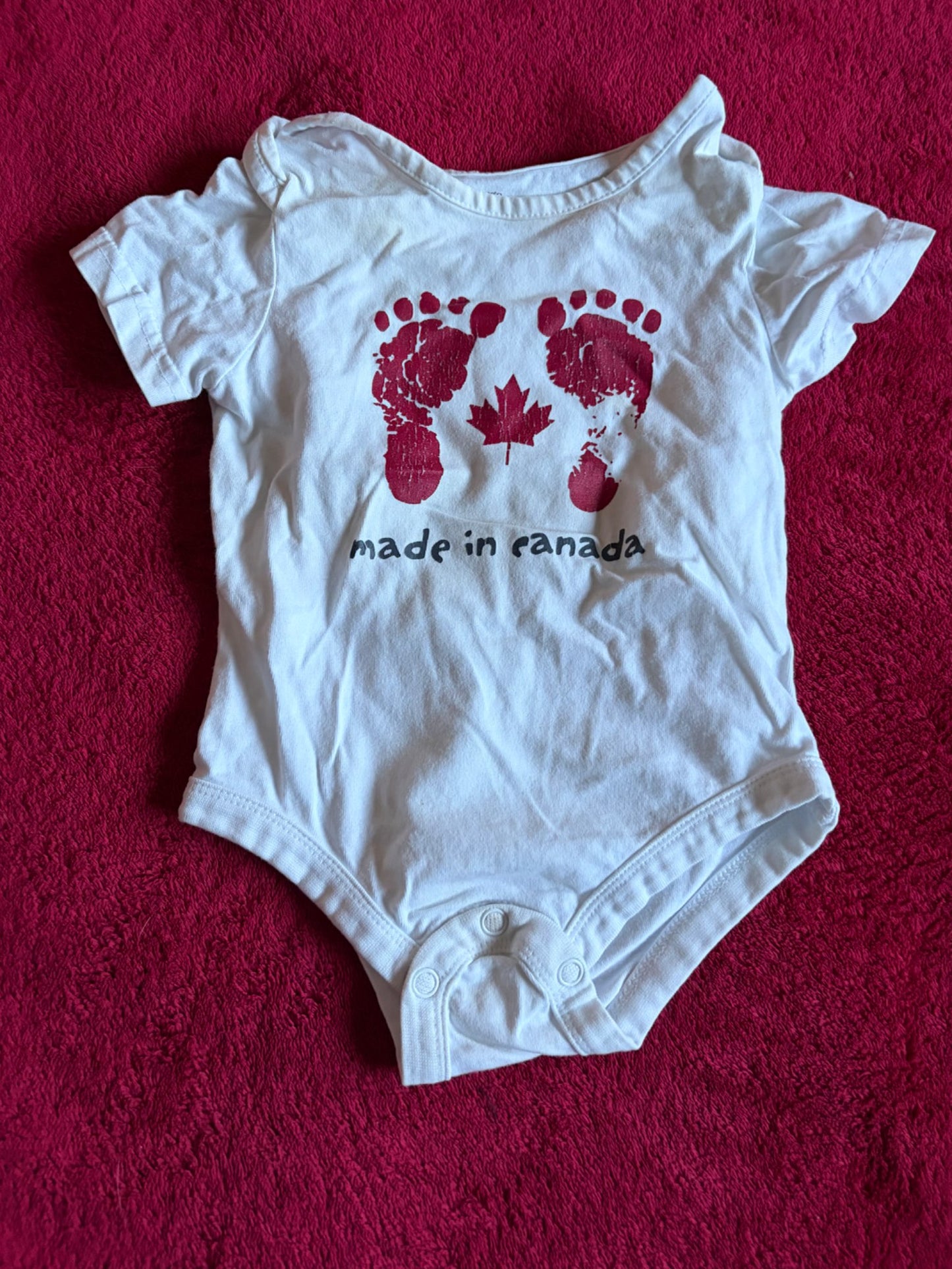 Red and White Onesie Bundle 3pcs 6-9m, Kids 9 Month (6-9M)