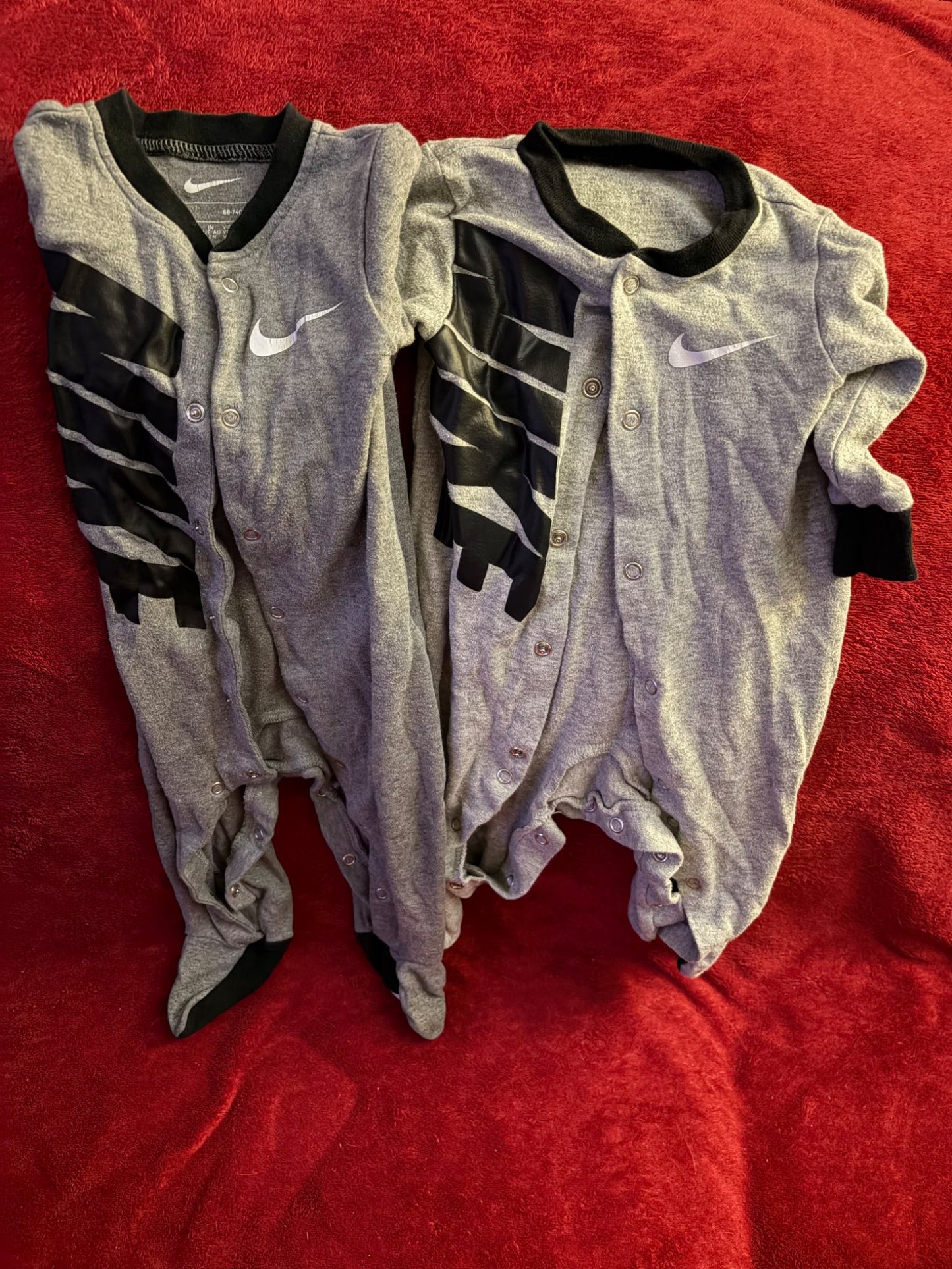 2pc Nike Sleeper Bundle 6m + 9m, Kids 6 Month (3-6M)