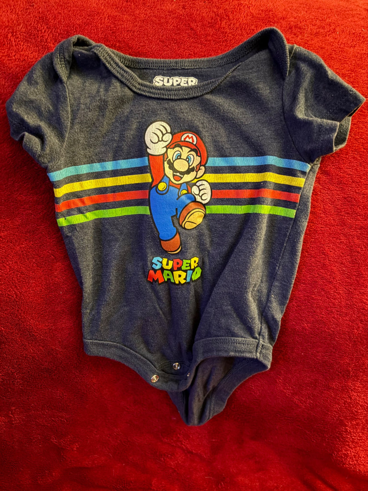 3pc Bundle of “Graphic” Onesies 6m, Kids 6 Month (3-6M)