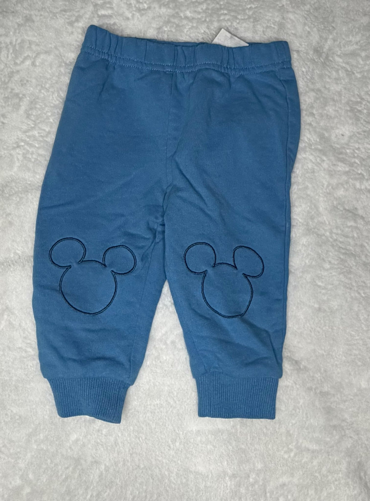 Mickey “embossed” 2pc set 6m , Kids 6 Month (3-6M)