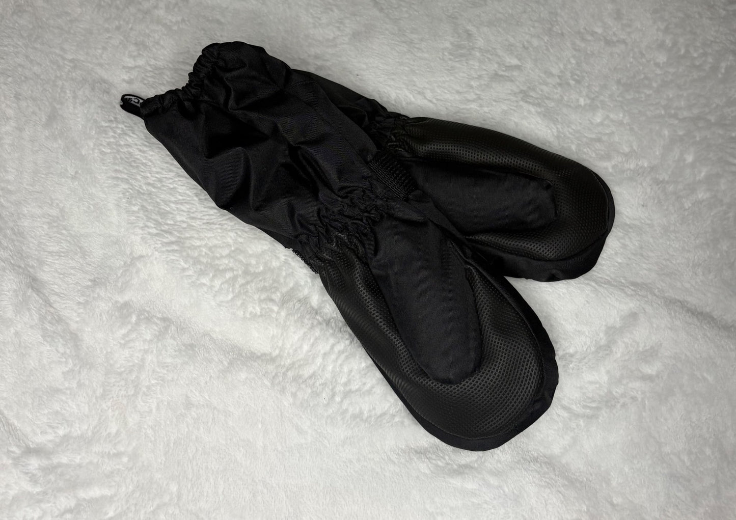 Black Small Waterproof Gloves with Stay On Strap (3-5Y)