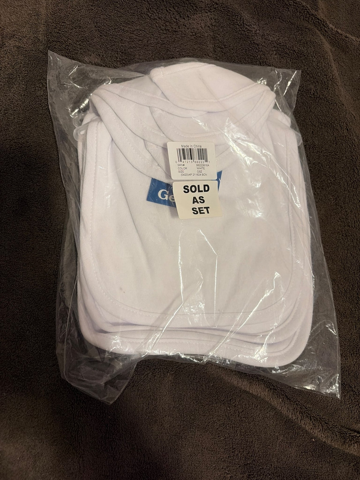 NWT 5pk Scoopneck Gerber Bibs