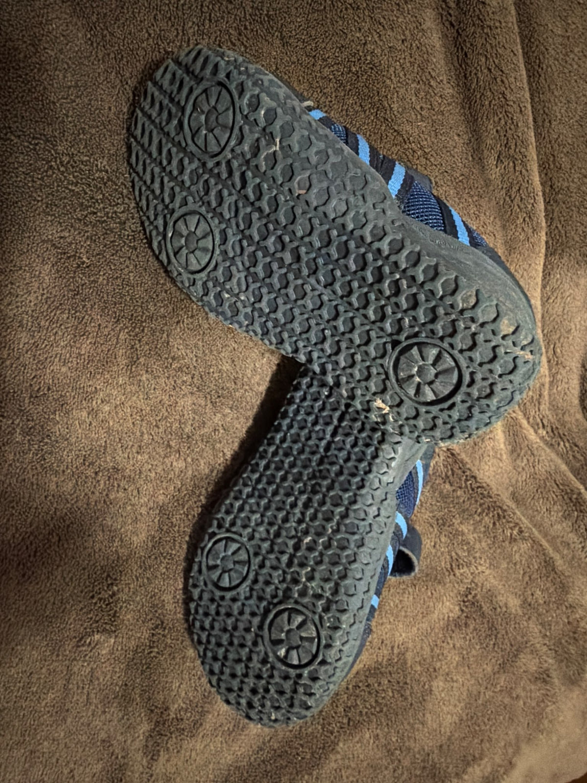 Joe Fresh Size 6 Velcro Shoes, Shoes 6 (Walkers:12-24 mth)