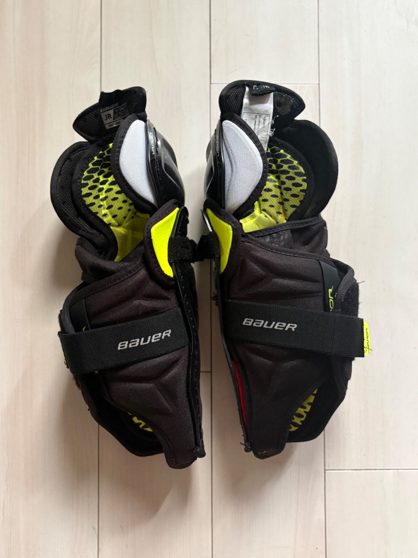 Hockey shin pads 11”- Bauer