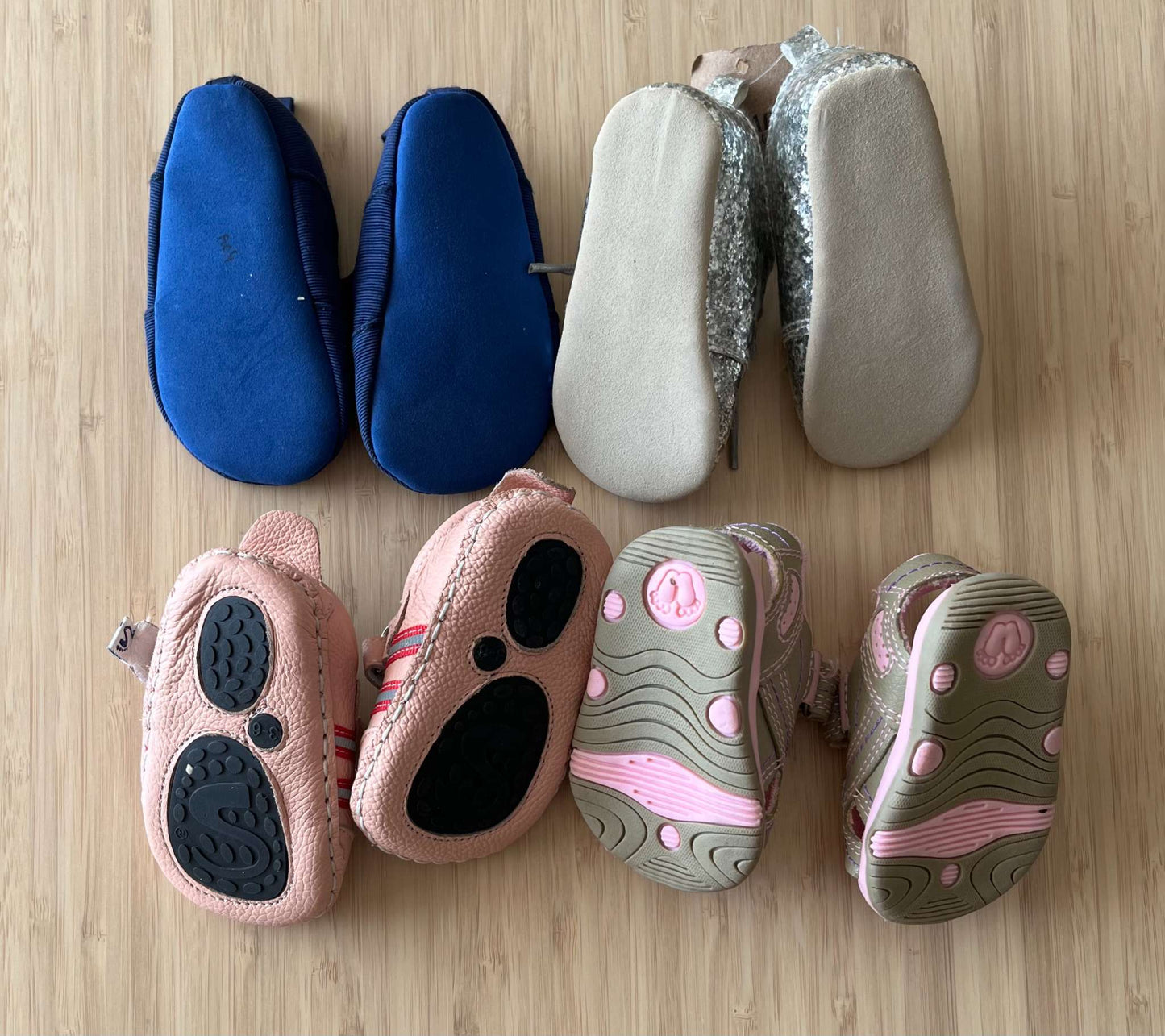 Baby girl shoes and sandles size 3-6 months and 6 months (4 pieces), Shoes 1 (Baby: 0-12 mth)