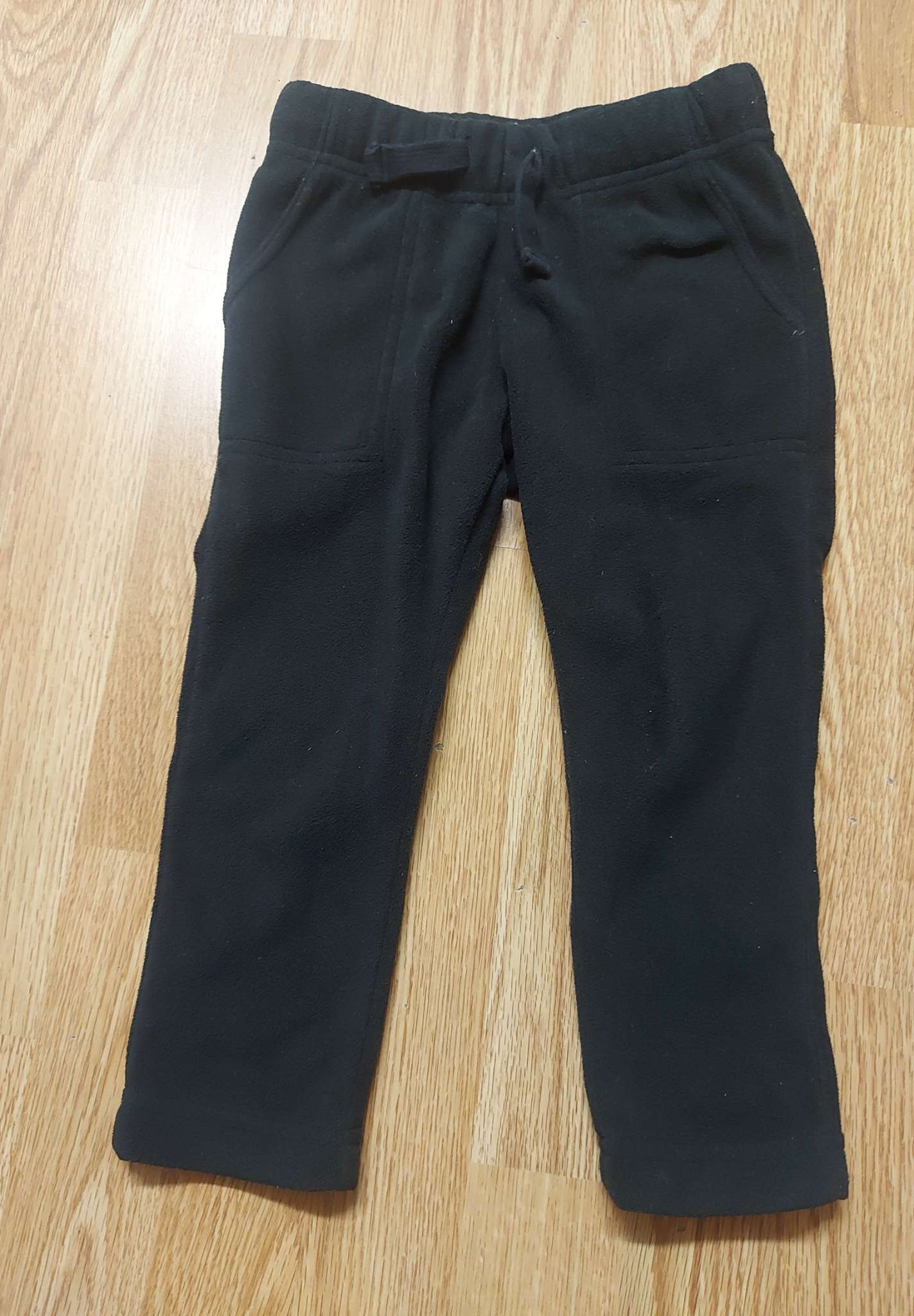 2 pair of pants (Oshkosh B'Gosh) - size 3T, Kids 3T