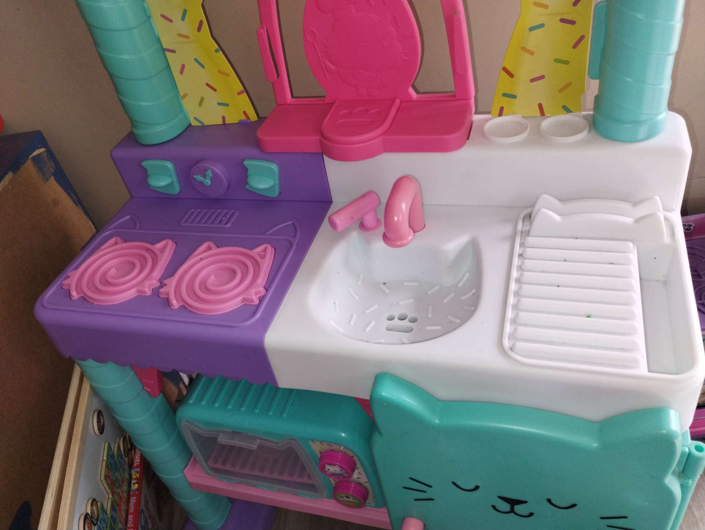 Gabby dollhouse kitchen and toaster oven