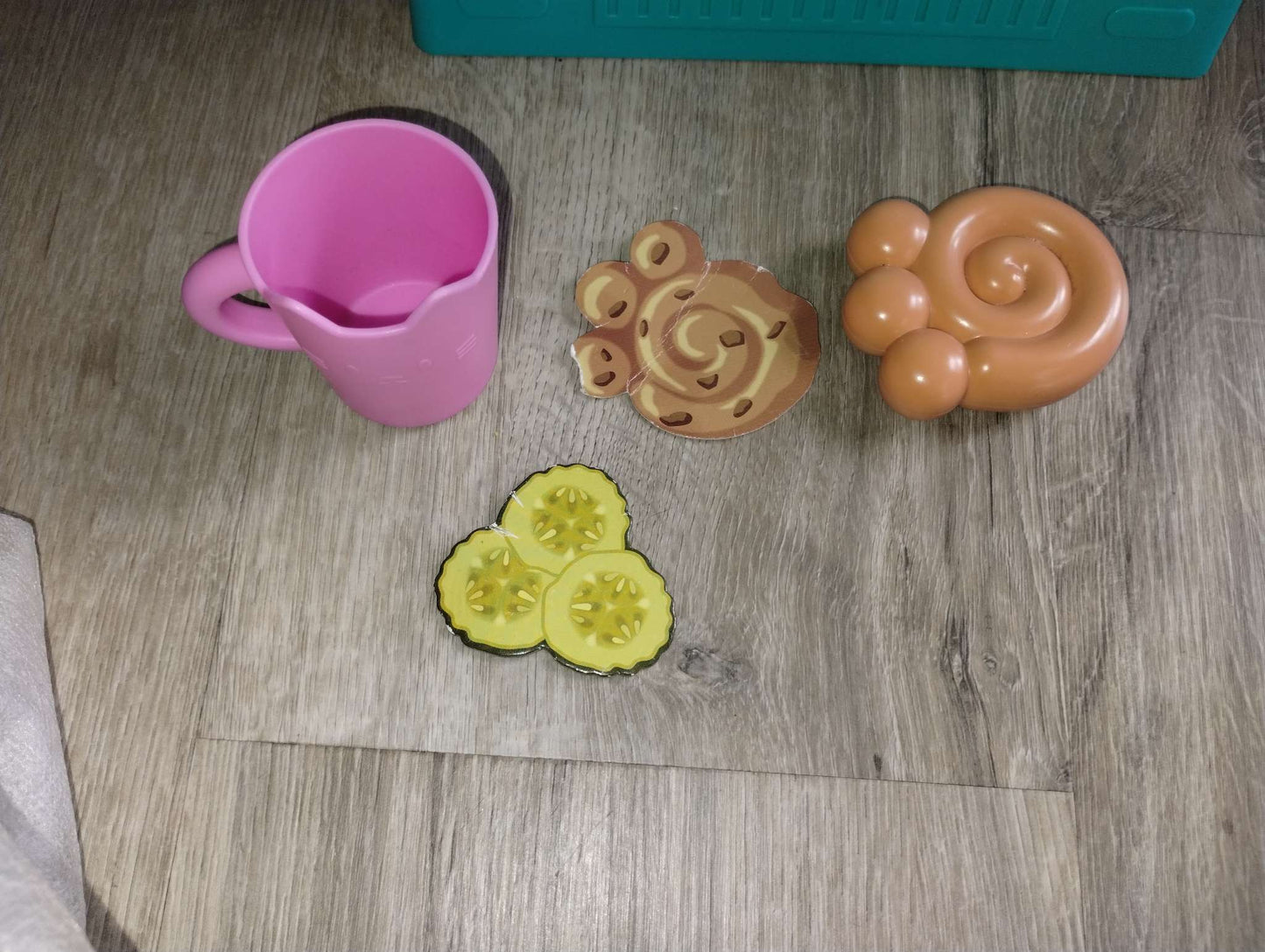 Gabby dollhouse kitchen and toaster oven