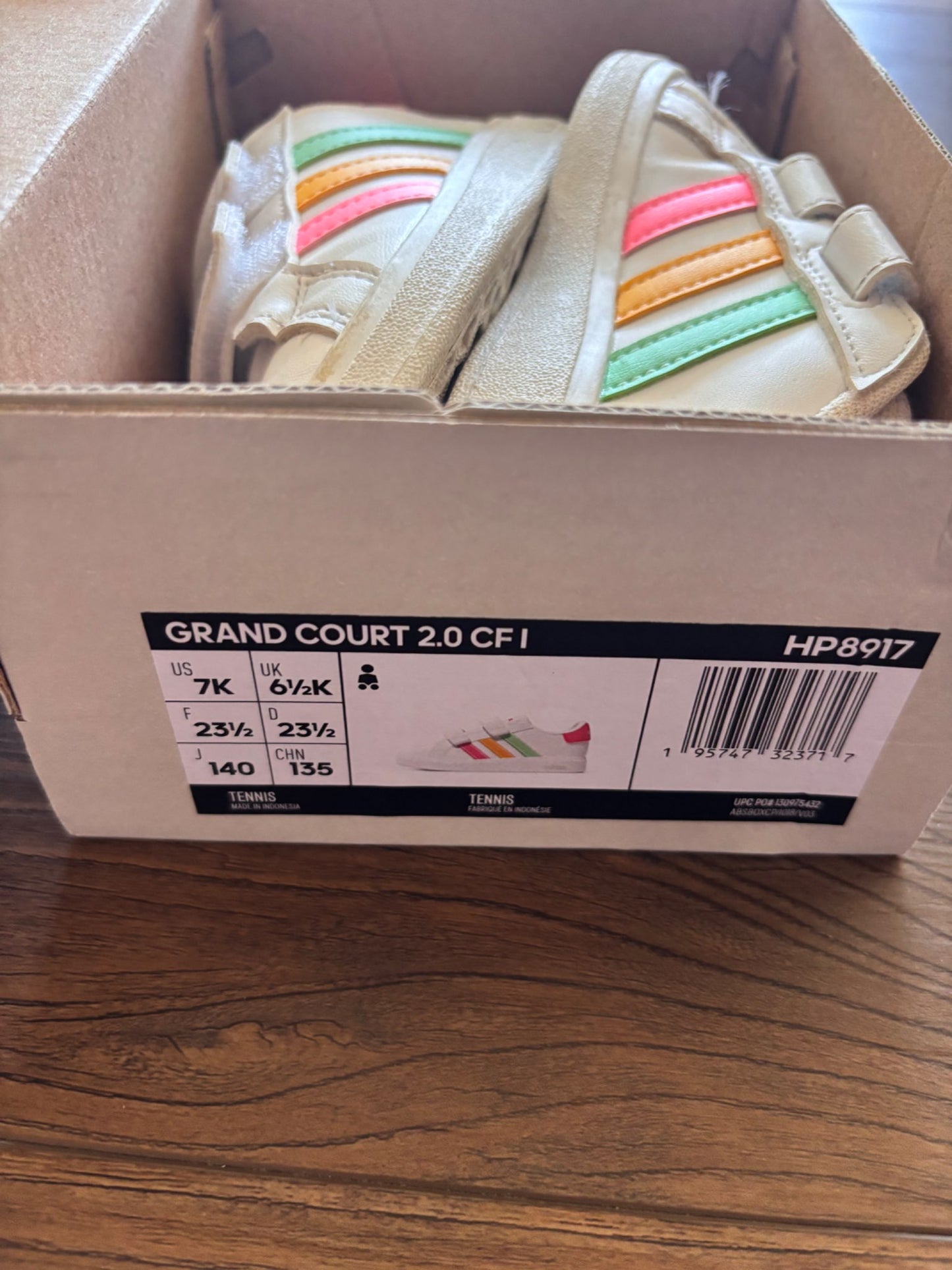 Girls tennis shoes , Shoes 7 (Walkers:12-24 mth)
