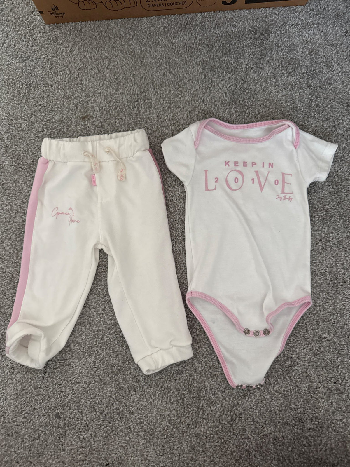 Pink and white baby outfit 3-6M, Kids 6 Month (3-6M)