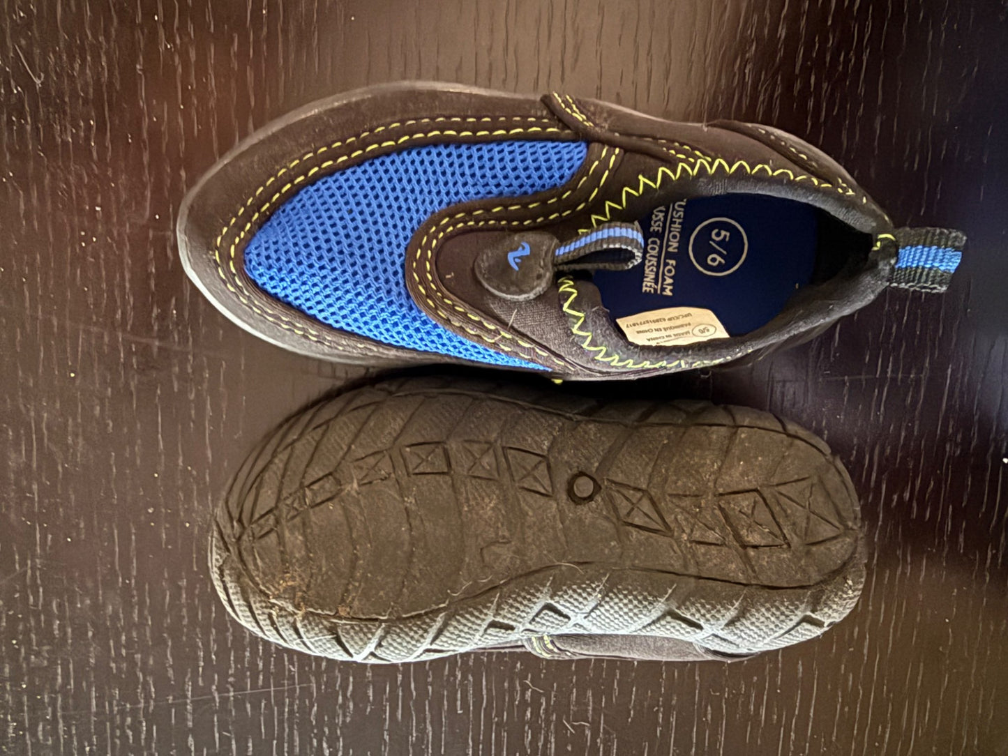 Water shoes, Shoes 5.5 (Walkers:12-24 mth)