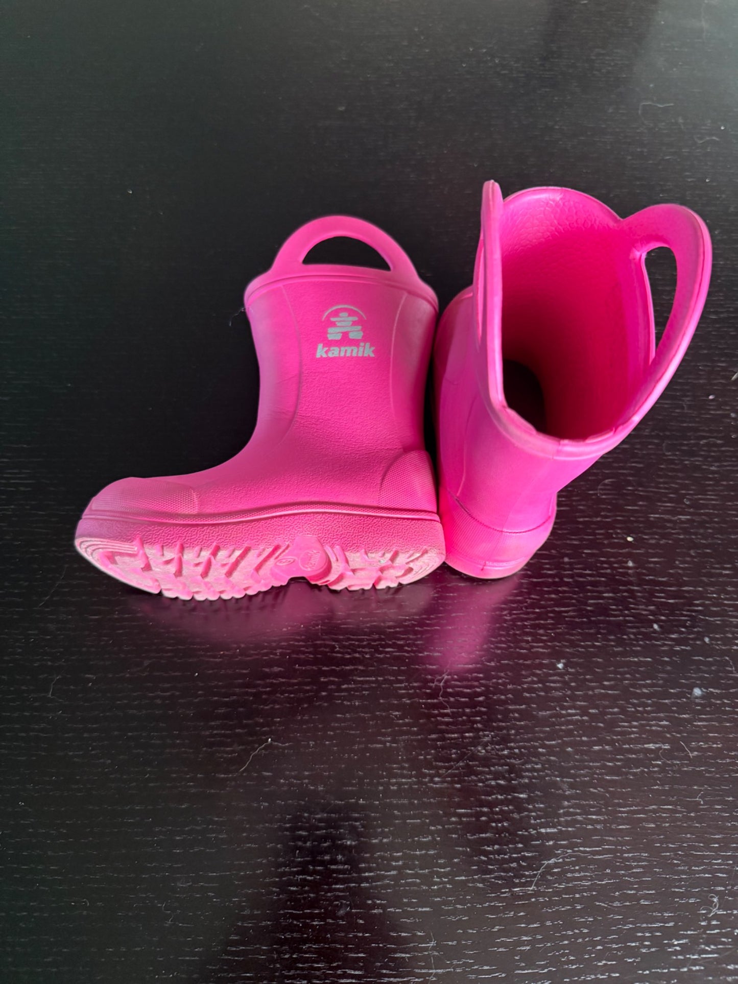 Rain boots size 8, Shoes 8 (Toddler:2-4yr)