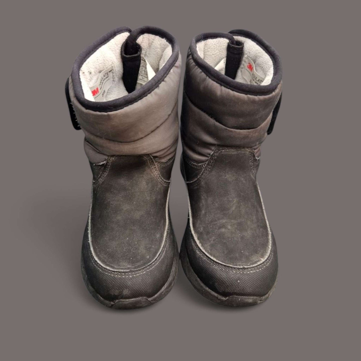 Ugg sz 11 toty weather snow boots, Shoes 11 (Toddler:2-4yr)