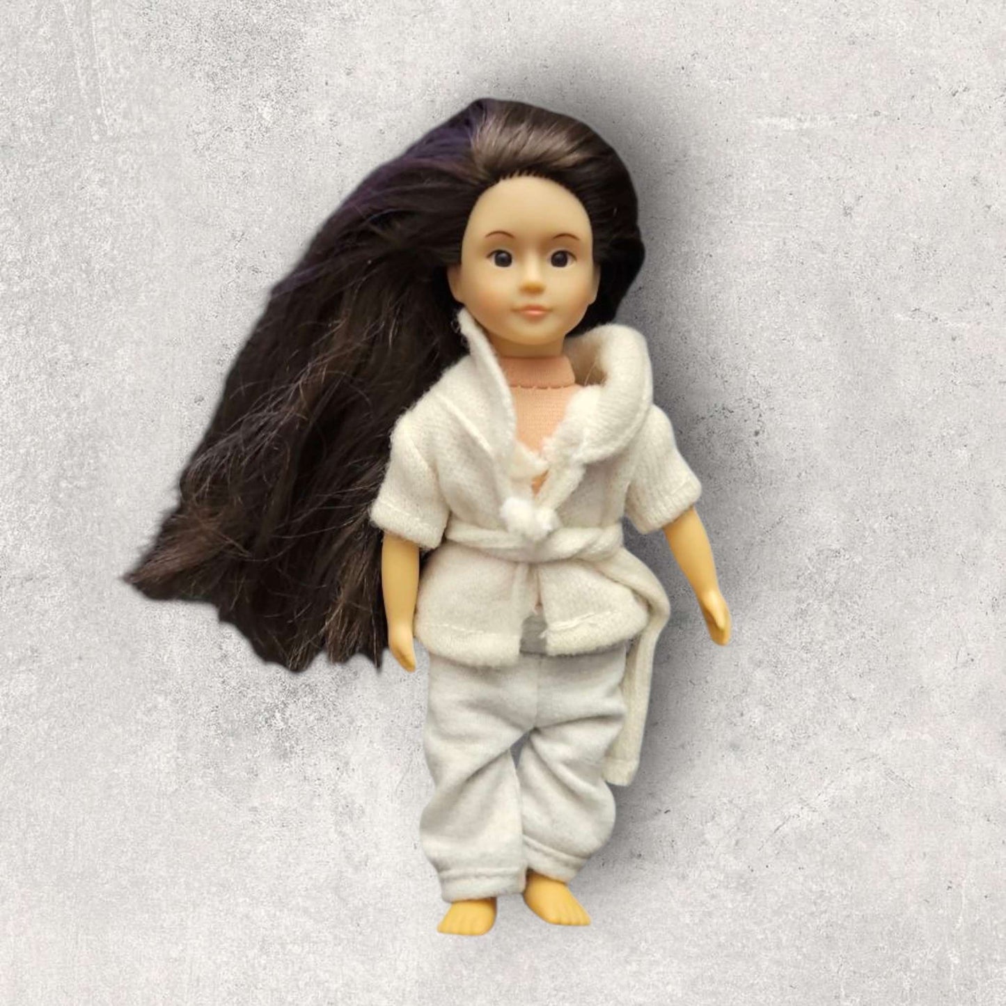 6" Lori doll