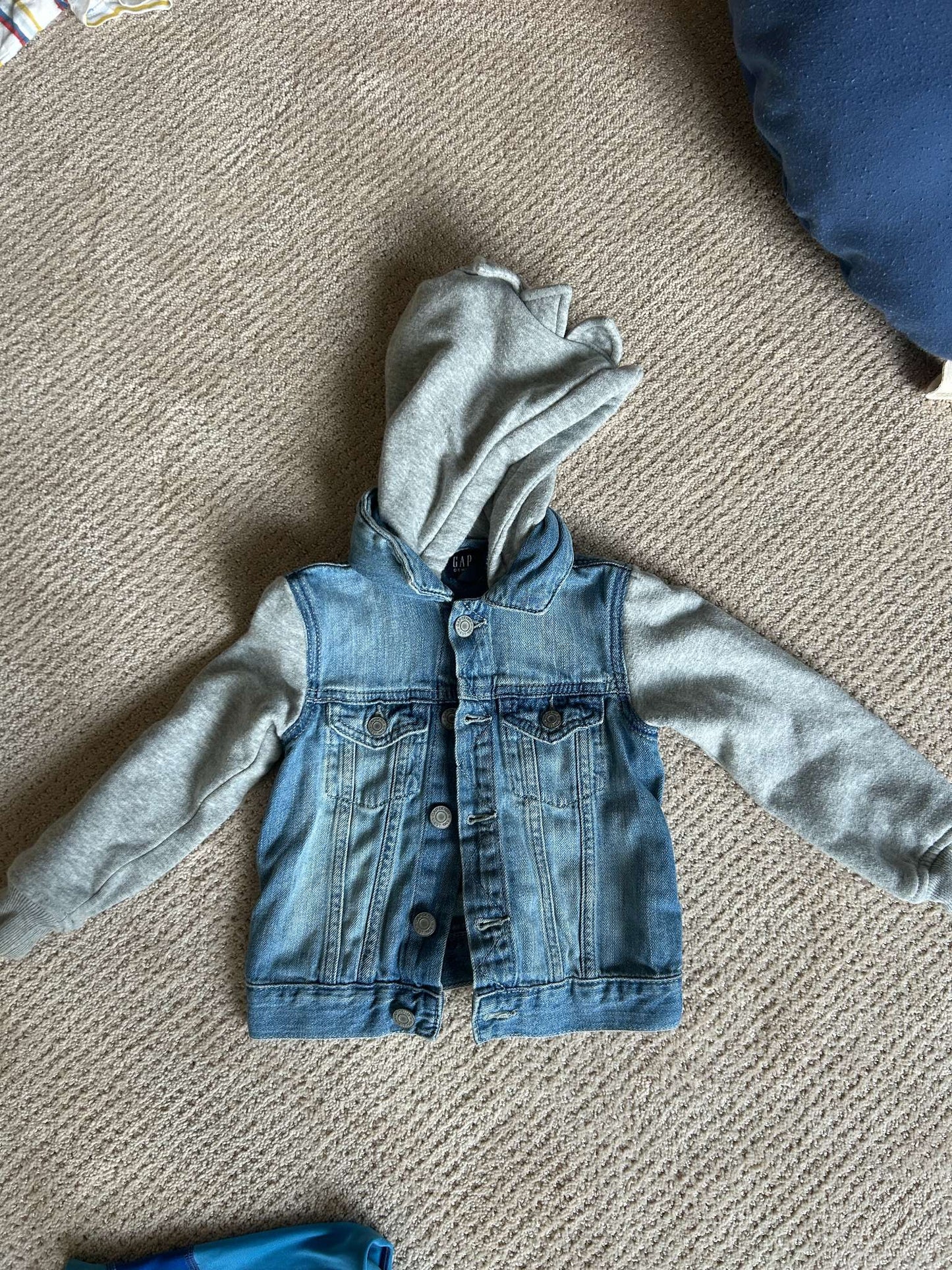 Gap denim jacket - size 3T
