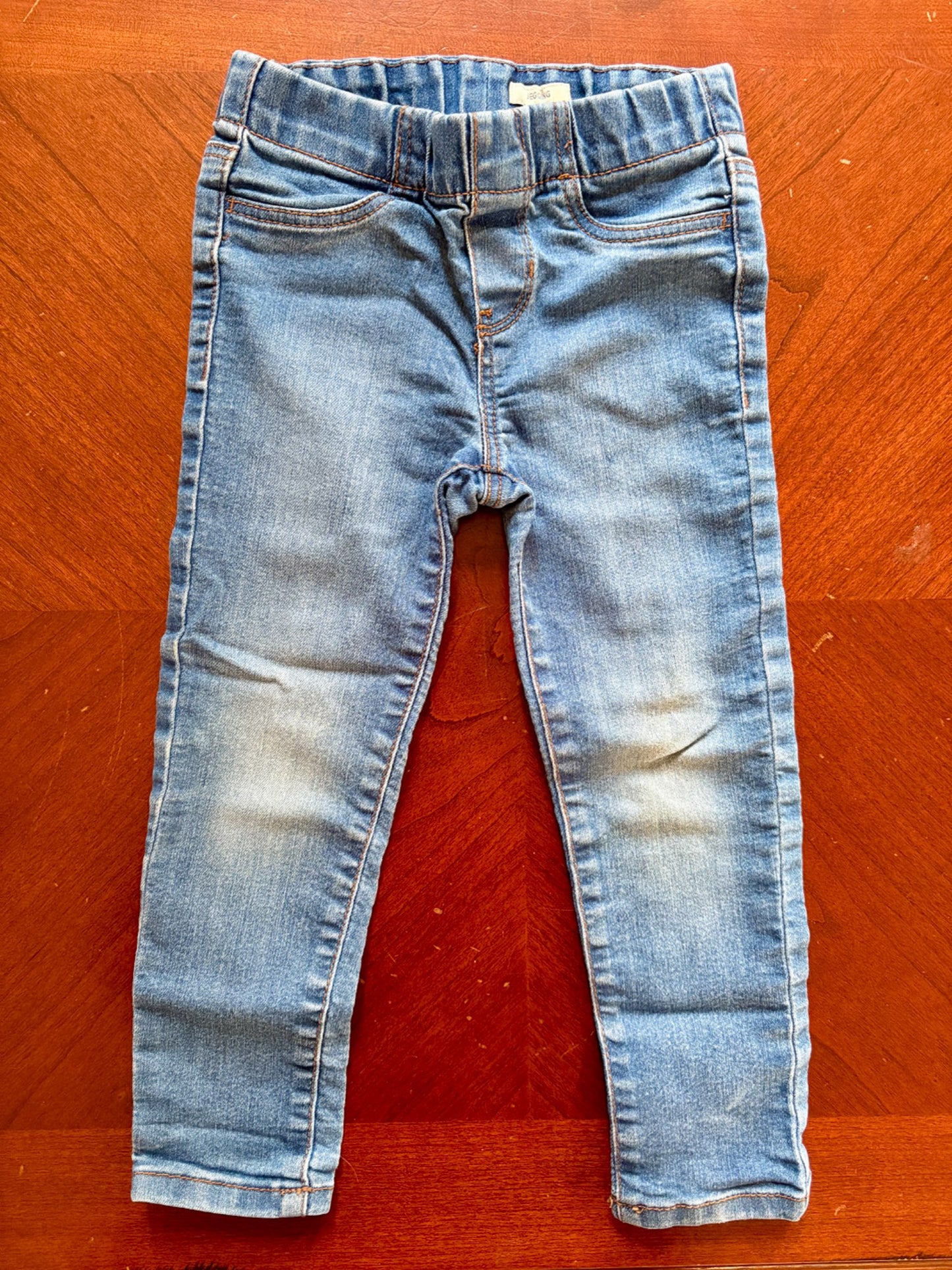 3 pcs Girls Jeans and Long Sleeve Outfit with Cardigan (Retails $48), Kids 4/4T