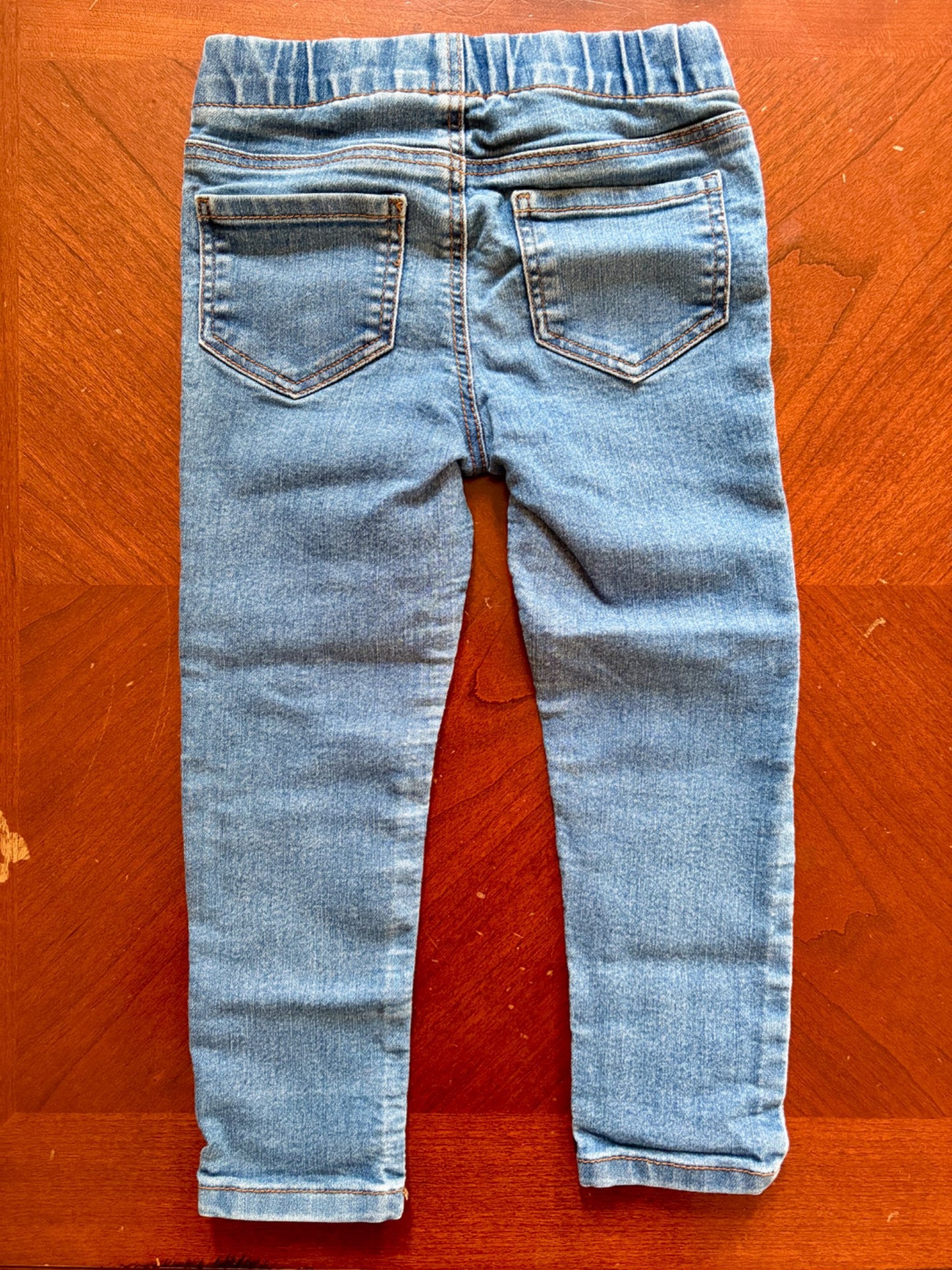 3 pcs Girls Jeans and Long Sleeve Outfit with Cardigan (Retails $48), Kids 4/4T