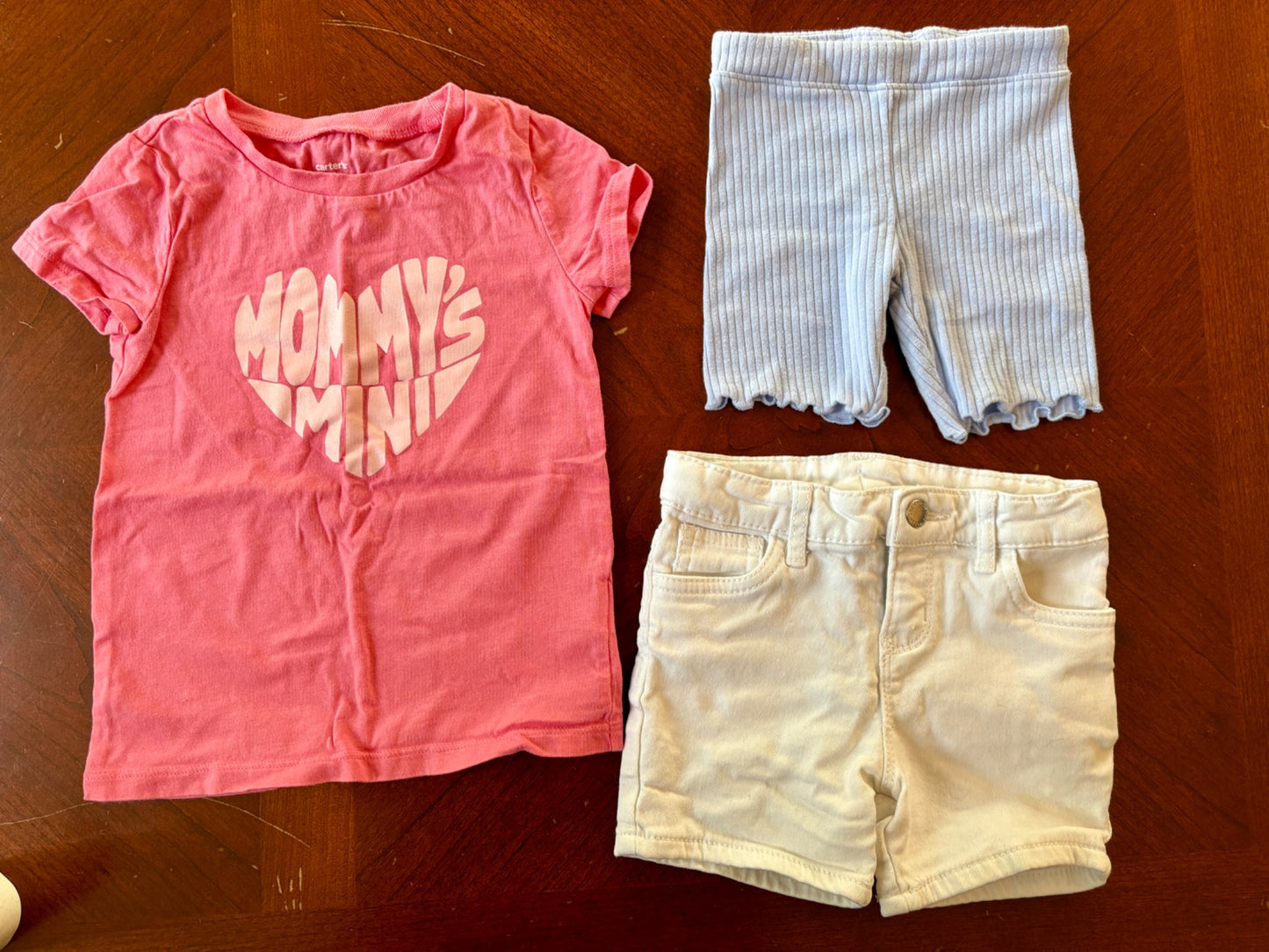 3 pcs Girls Mommy’s Mini Shorts Outfit Bundle (Retails $24), Kids 3T