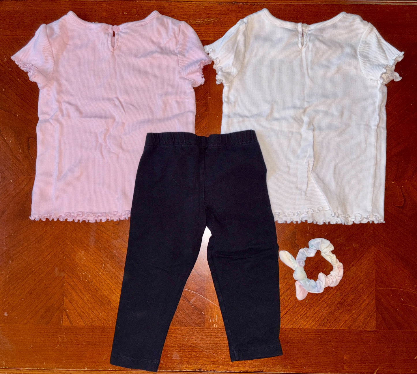 4 pcs Girls T-Shirt Outfit Bundle (Retails $36), Kids 4/4T