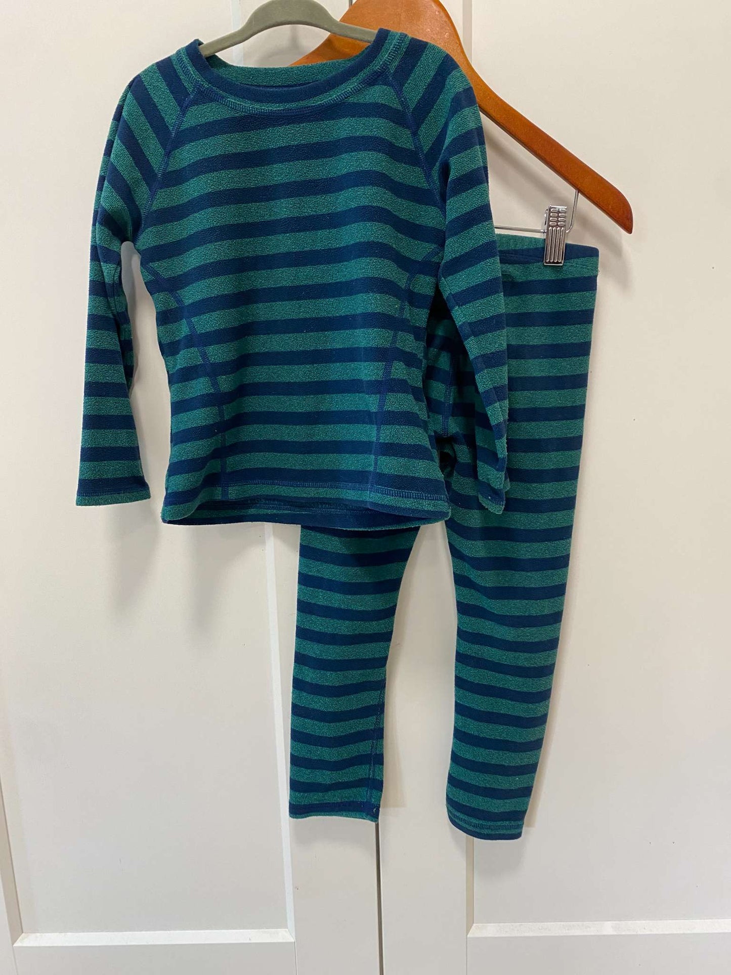 MEC fleece base layer pants and top, Kids 4/4T