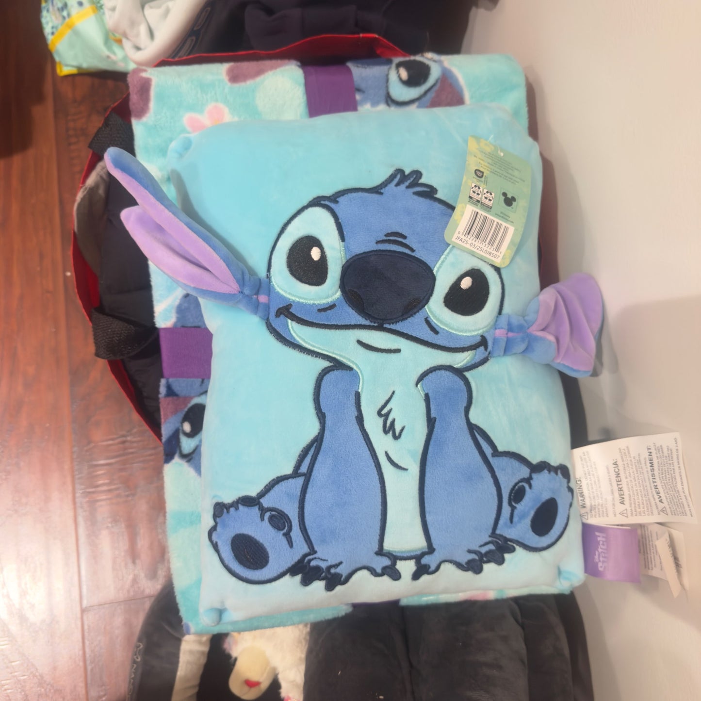 Stitch blanket and pillow