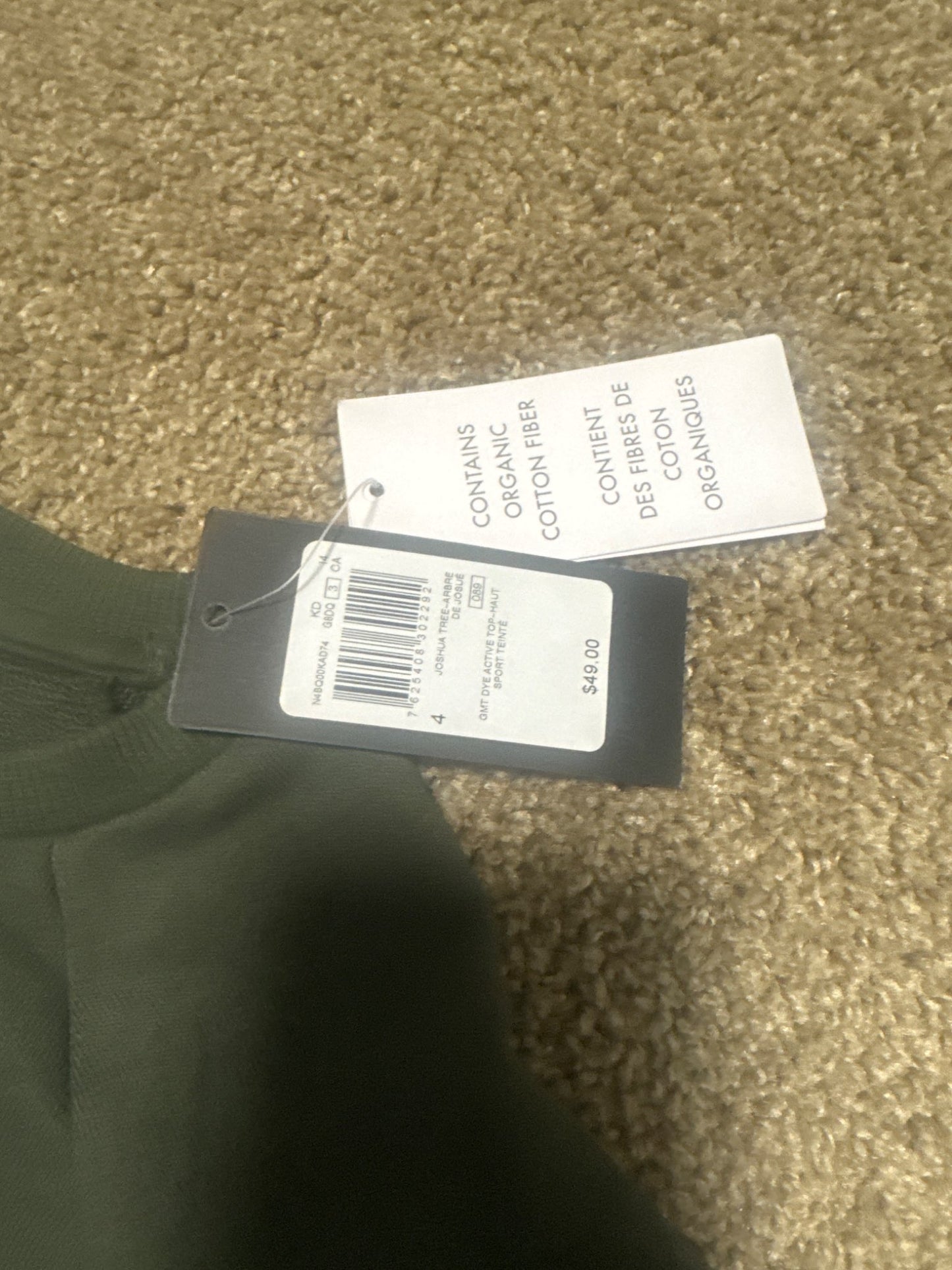 Guess boys size 4 crewneck sweater nwt, Kids 4/4T
