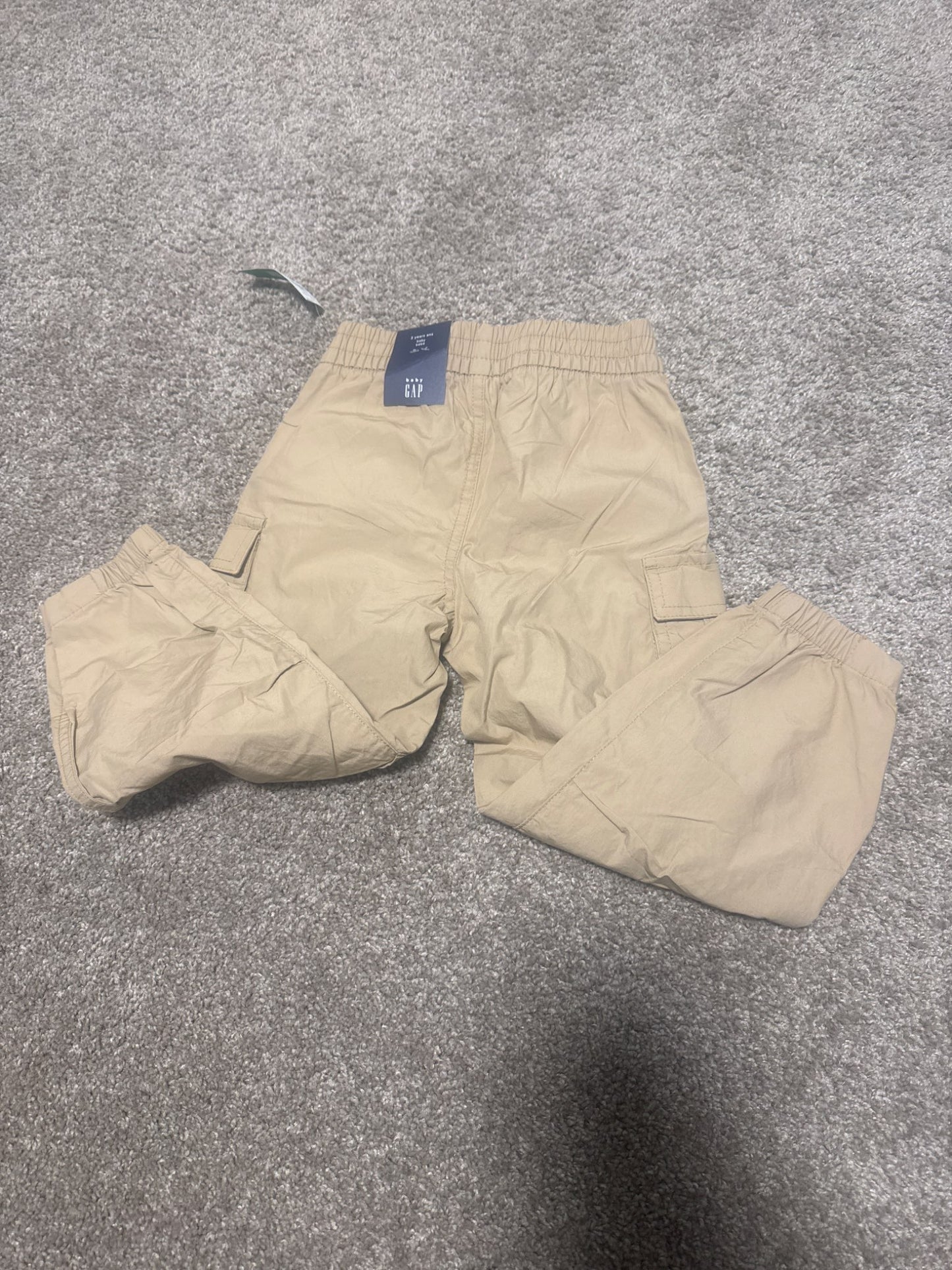 Gap three year old cargo pants new with tag, Kids 3T