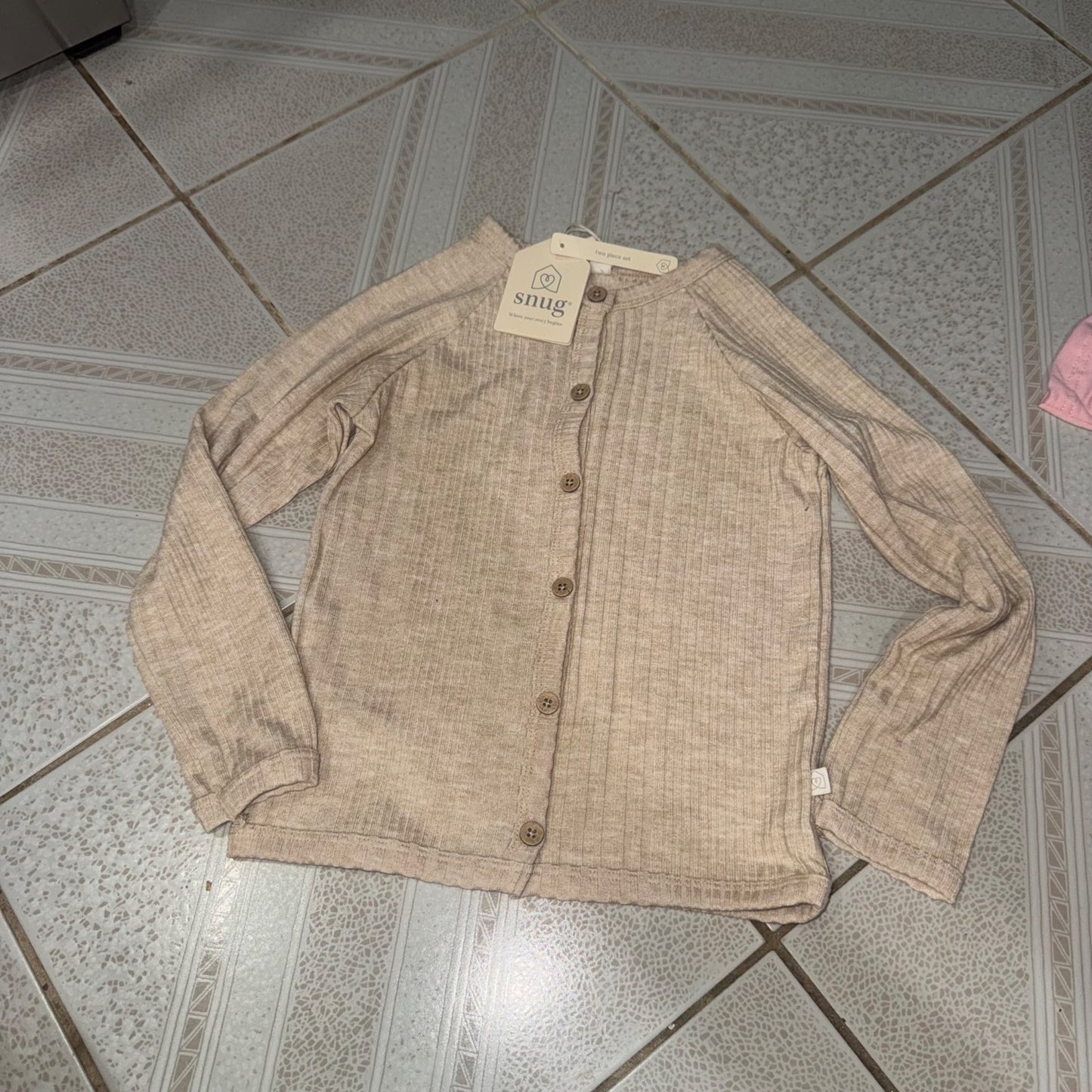 Brand new size 5 girls sweater