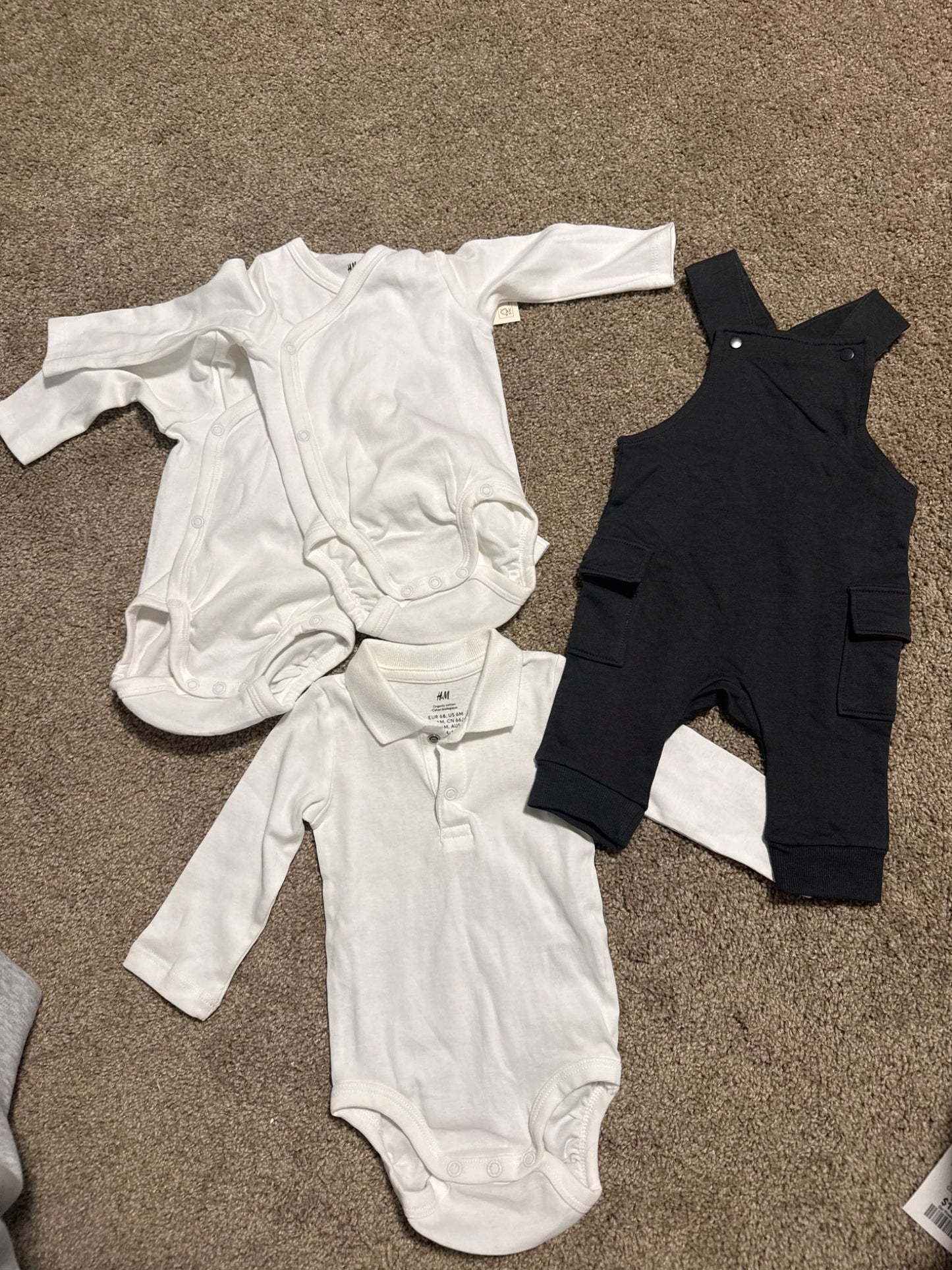 2-4 months organic H&M lot , Kids 6 Month (3-6M)