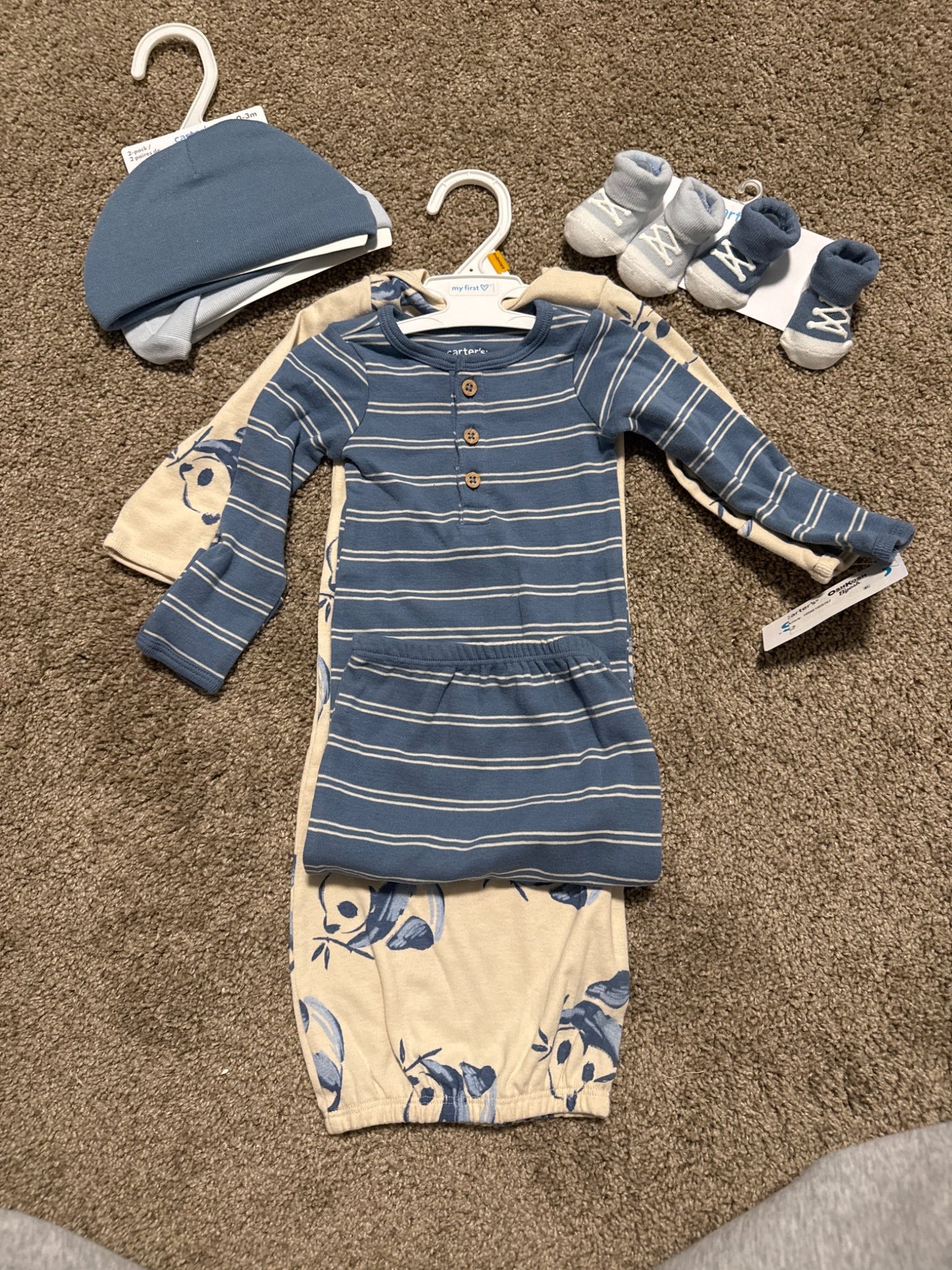 Lot newborn carters brand new , Kids Newborn