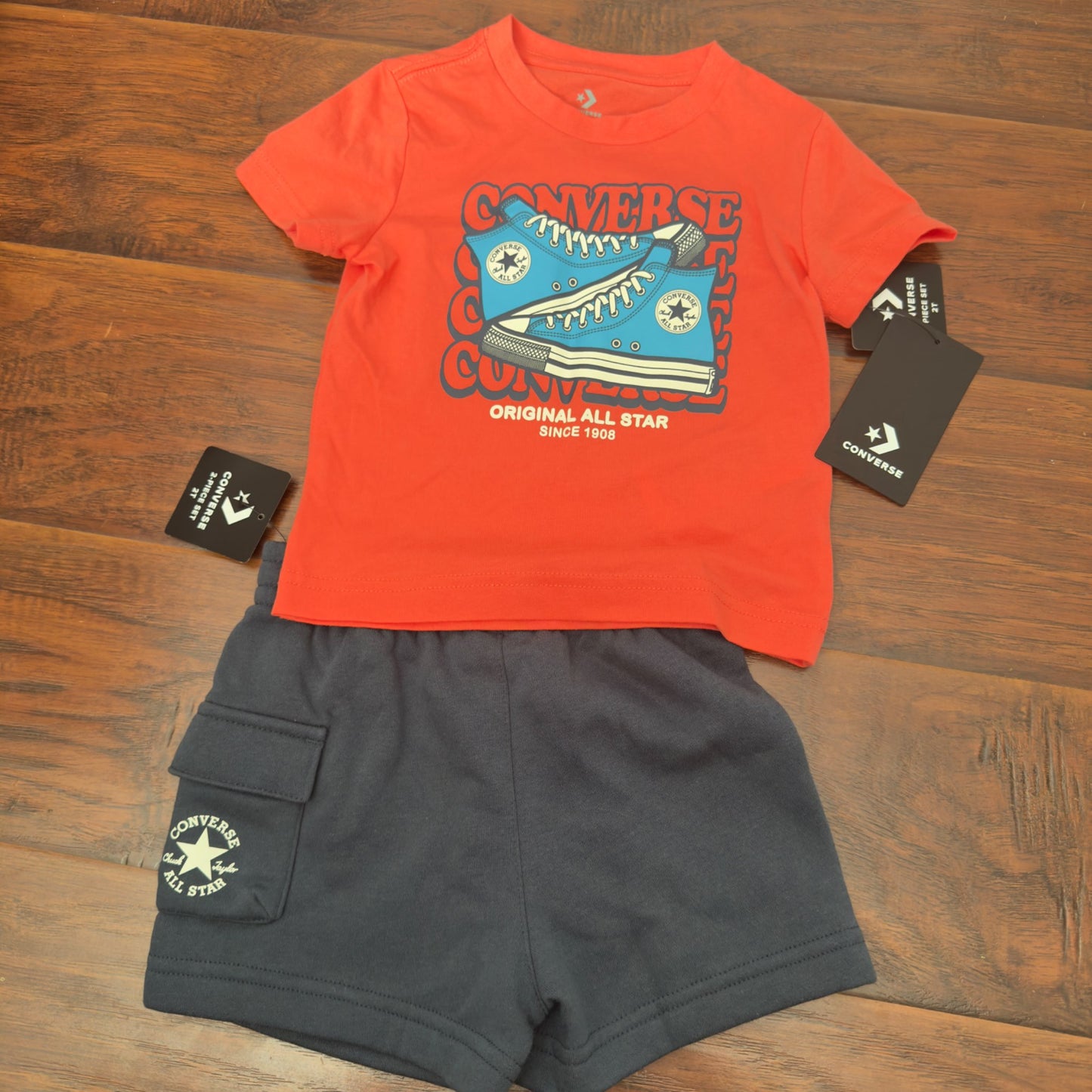 Converse short set new size 2 , Kids 2T