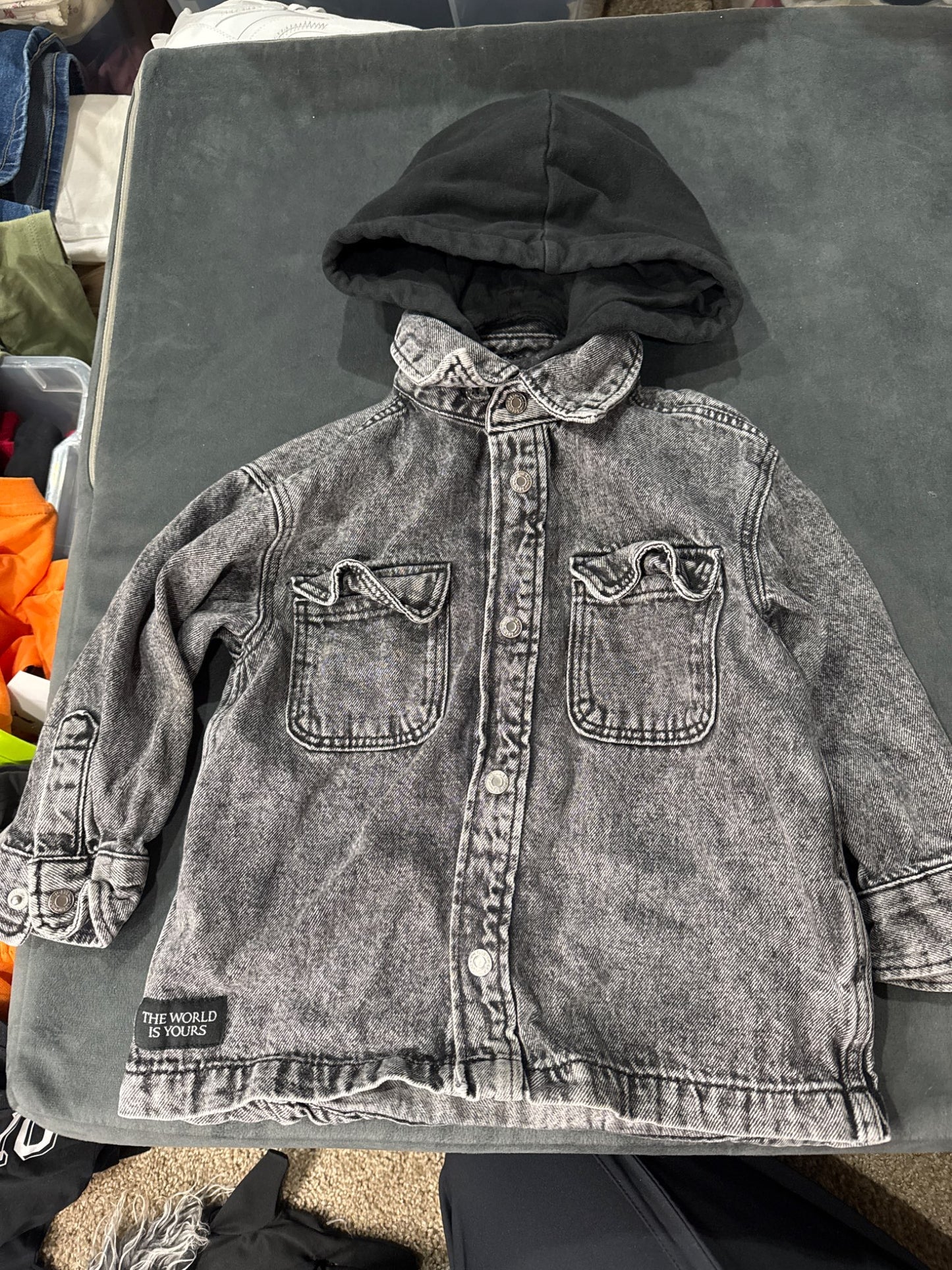 H&M boys hooded jean jacket 1.5-2 years , Kids 2T
