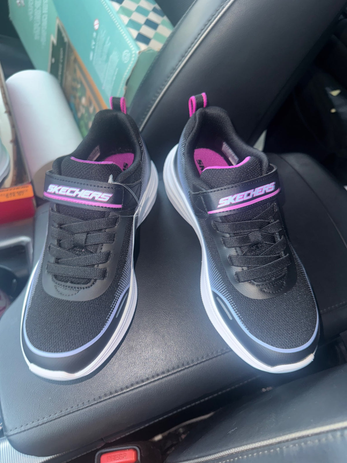 Brand new Skechers youth size 2 , Shoes 2 (Kids:4-8yr)