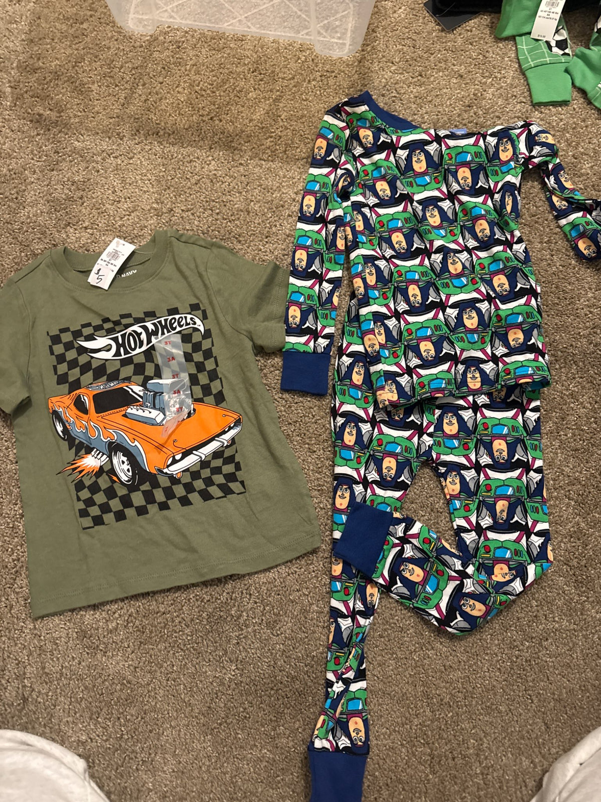 New old navy lot size 3 , Kids 3T
