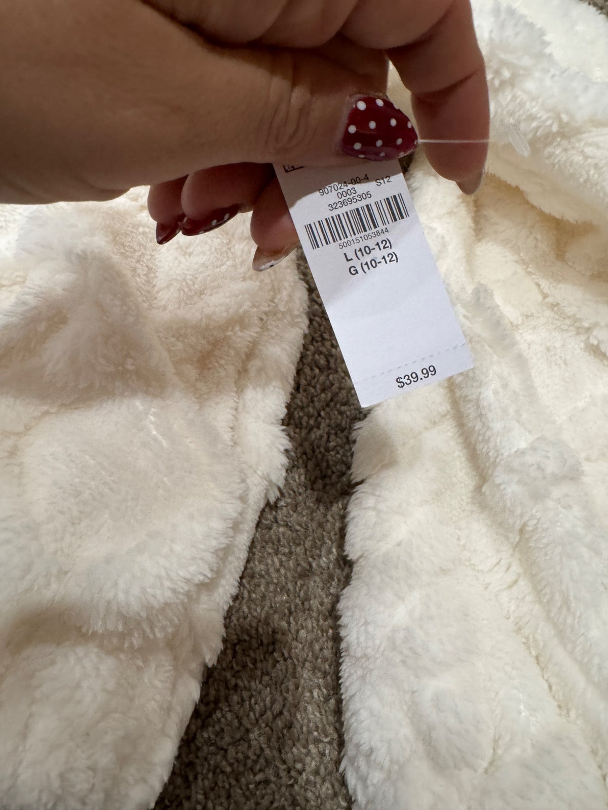 New with tags old navy furry white zip jacket girls 12, Kids 12