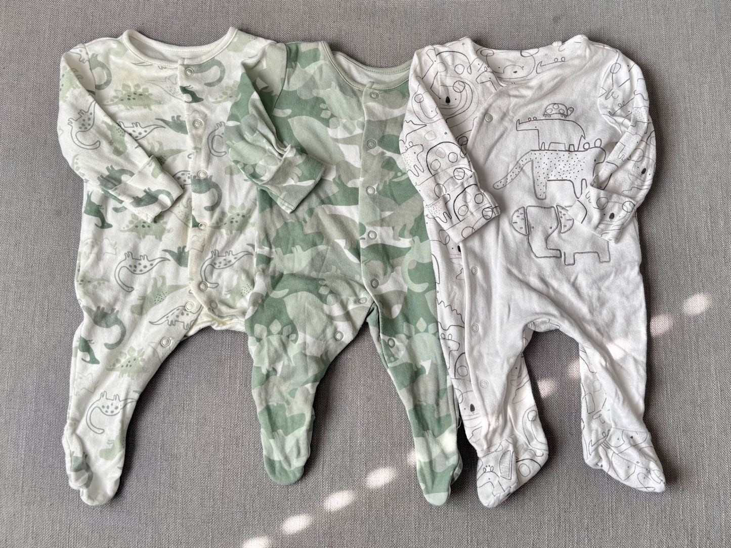 3 x pyjamas 0 - 3 months , Kids 3 Month (0-3M)