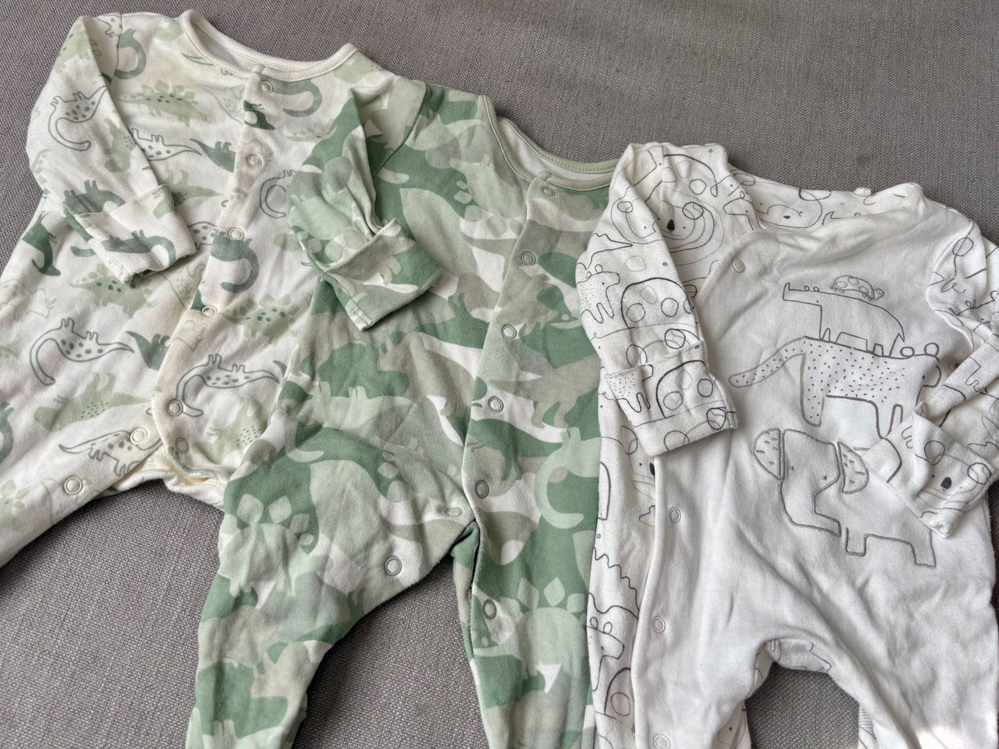 3 x pyjamas 0 - 3 months , Kids 3 Month (0-3M)
