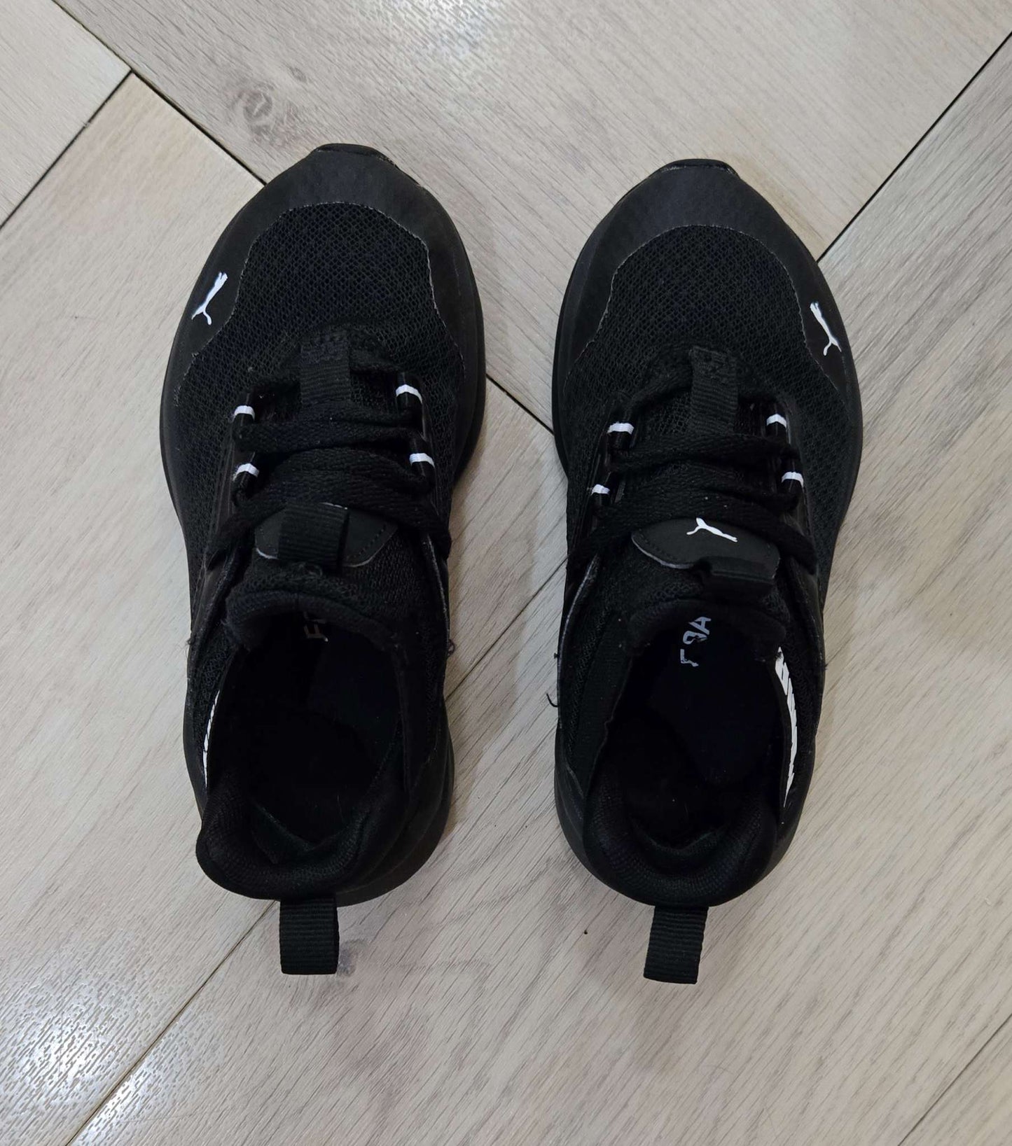 Black Puma Runners MRSP $60+, Shoes 11 (Toddler:2-4yr)