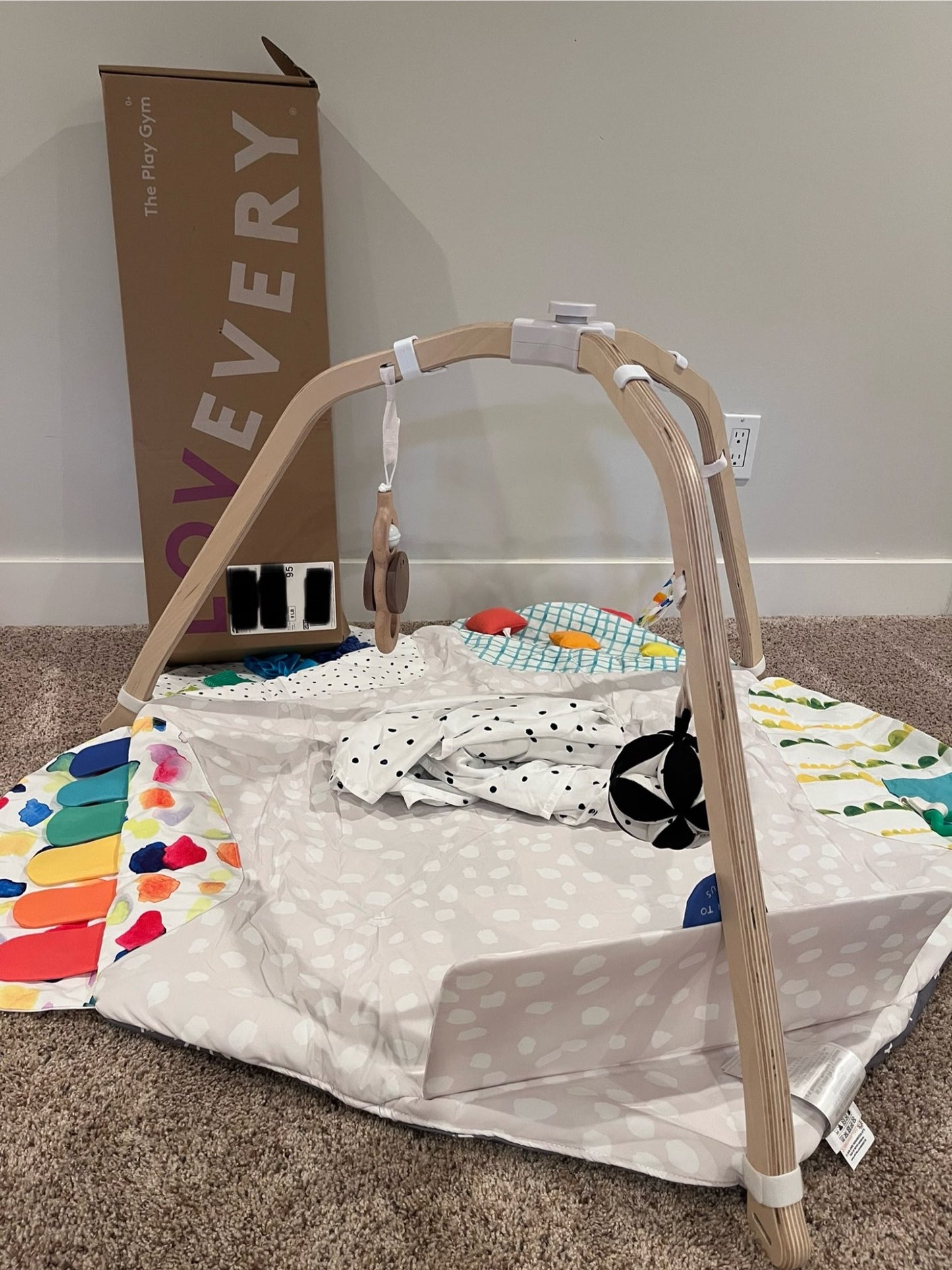 Lovevery play gym, opened but not used. Retails $150