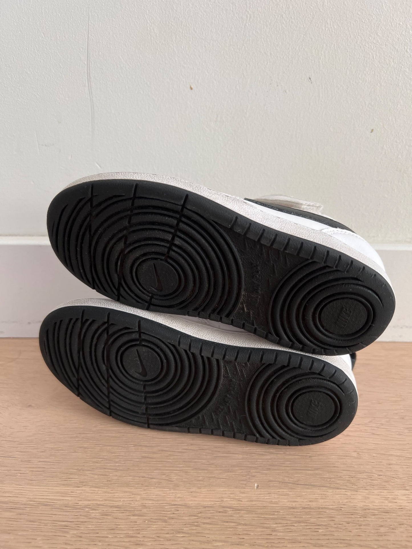 10C Nike runners , Shoes 10 (Toddler:2-4yr)