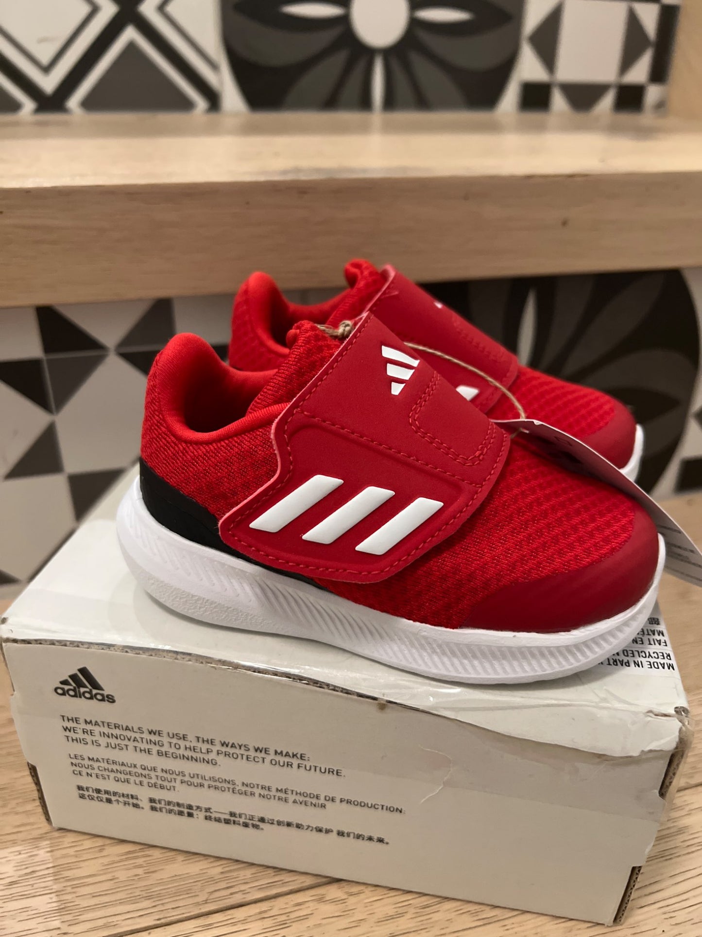 New adidas run falcon 3.0 size 6T, Shoes 6 (Walkers:12-24 mth)