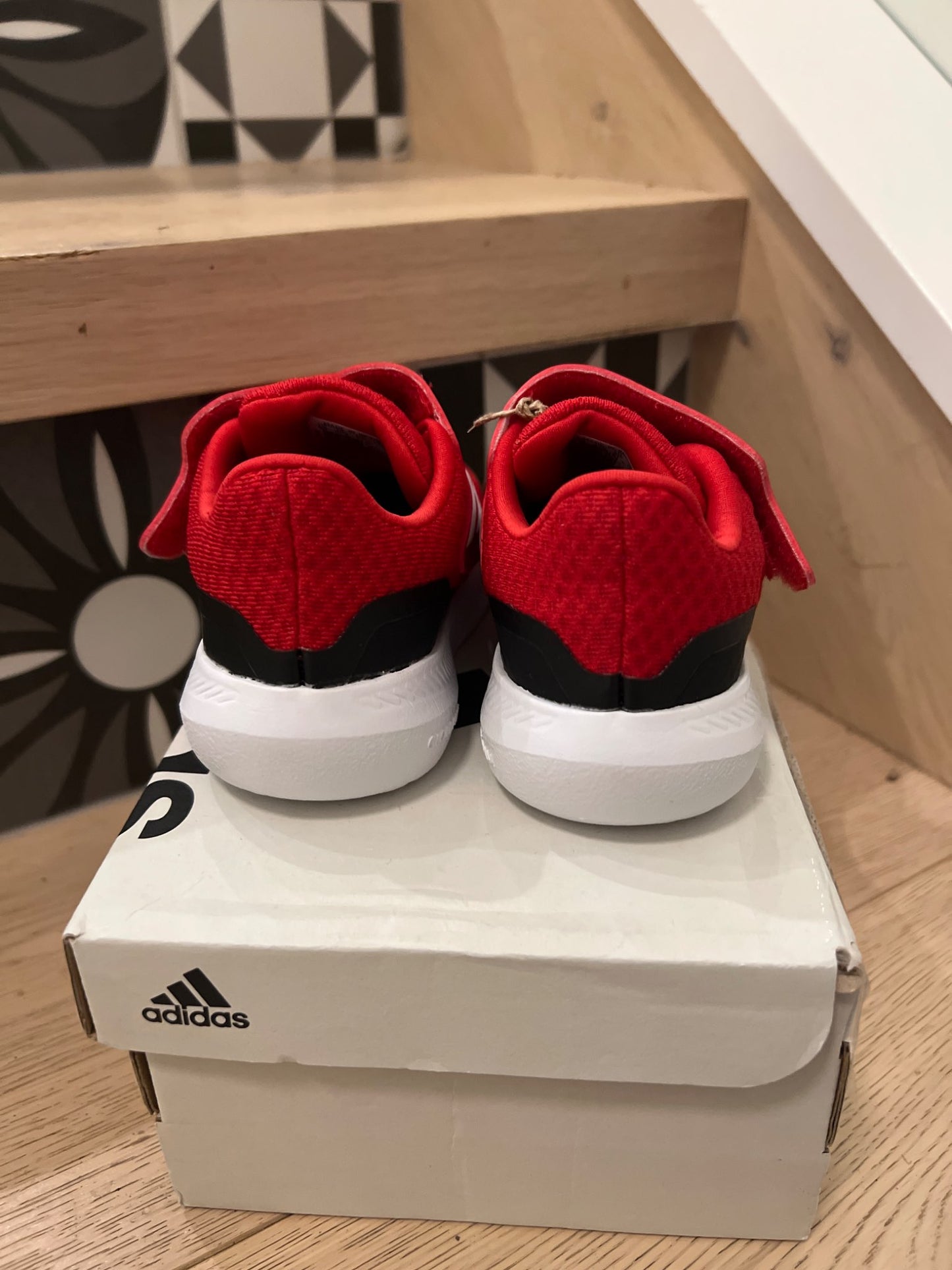 New adidas run falcon 3.0 size 6T, Shoes 6 (Walkers:12-24 mth)