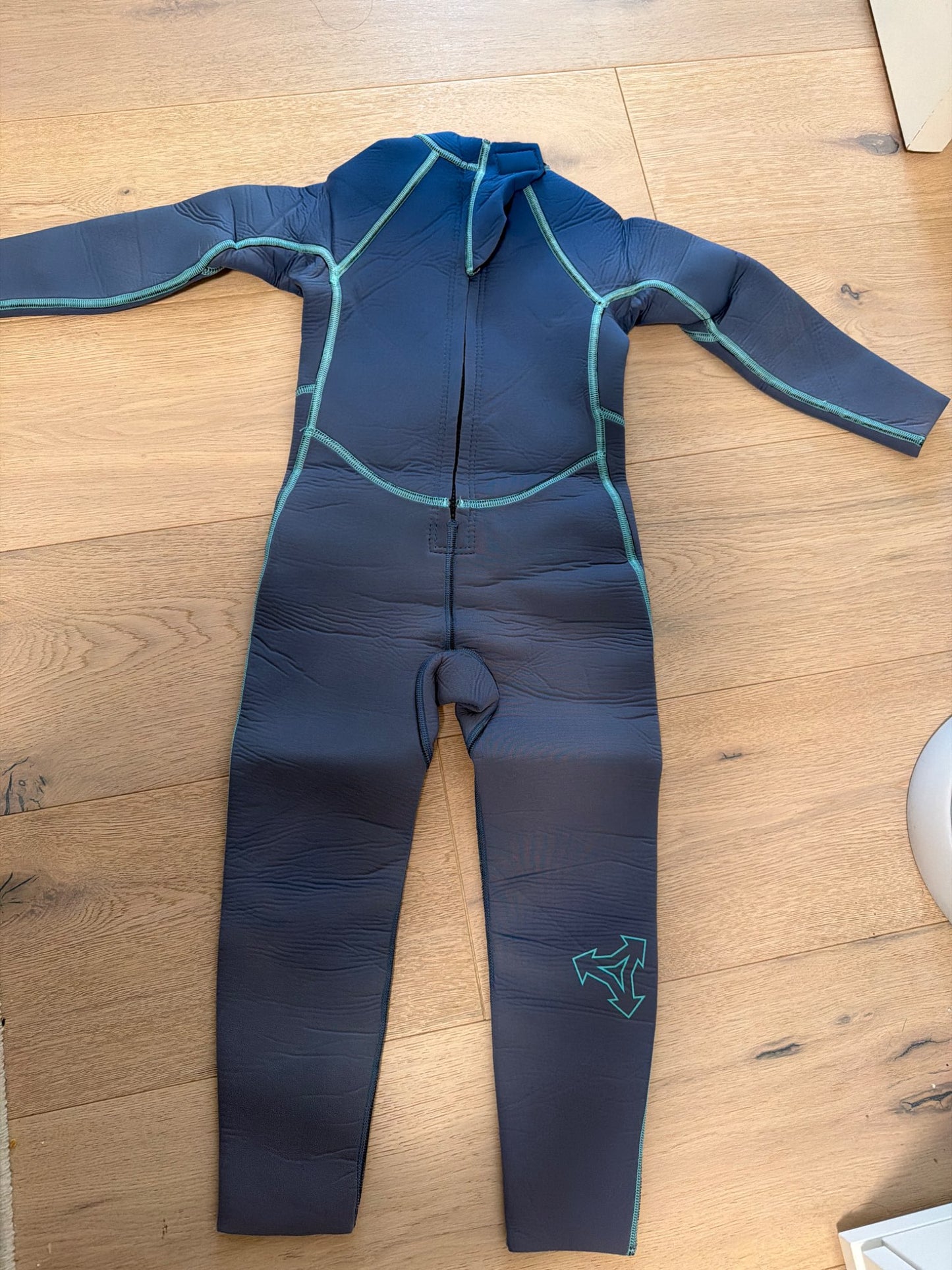 Xcel wetsuit 3T, Kids 3T