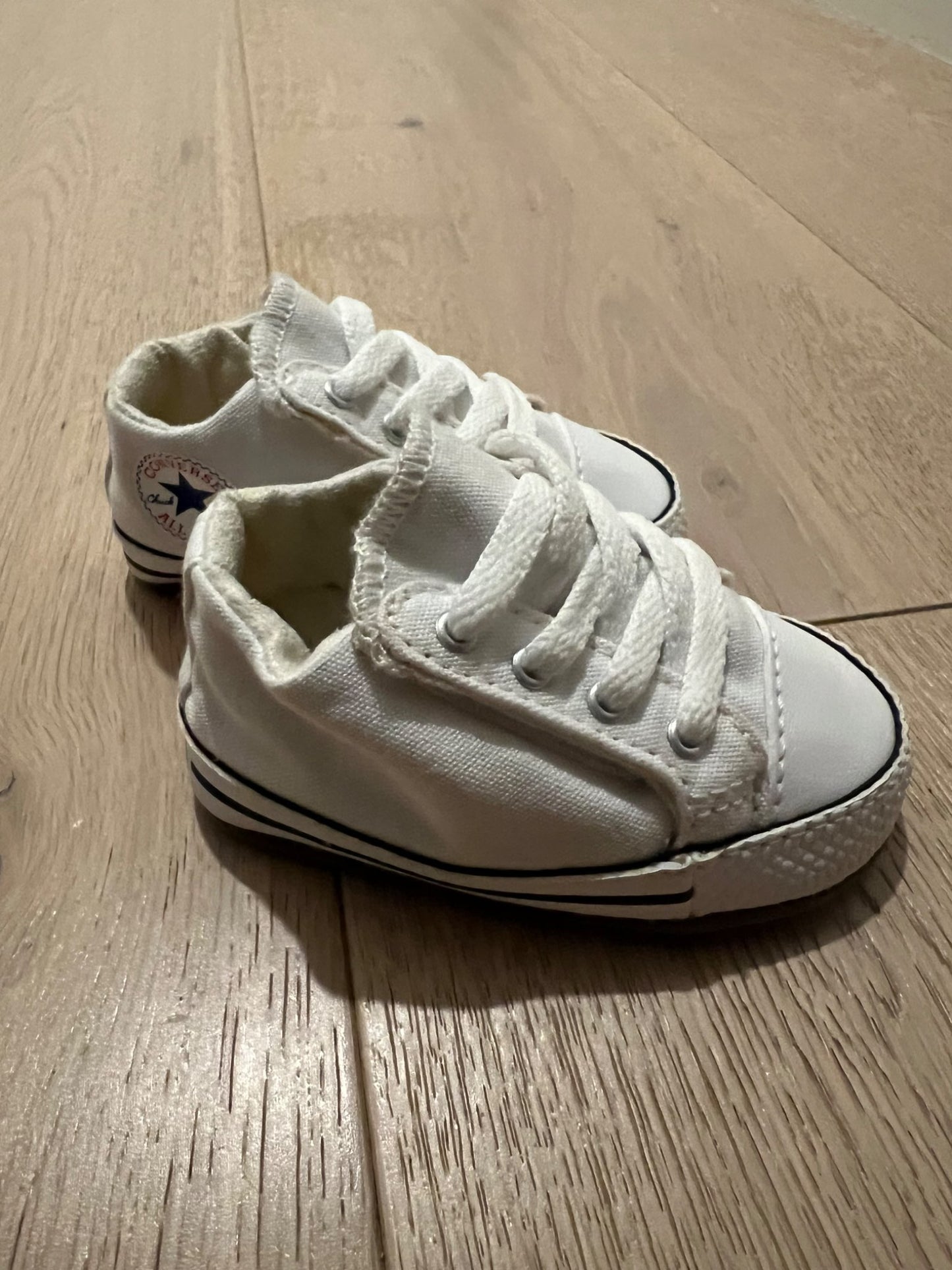 Baby Converse Crib shoes, Shoes 2 (Baby: 0-12 mth)