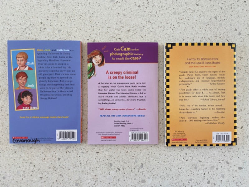 Halloween Set of 3 Beginner Chapter Books