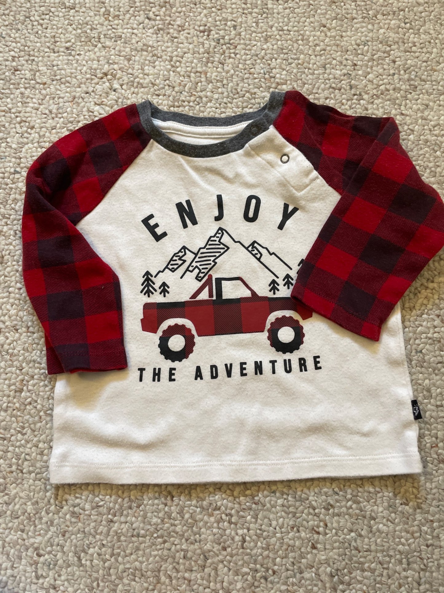 3 Short Sleeve & 2 Long Sleeve Bundle , Kids 12 Month (9-12M)